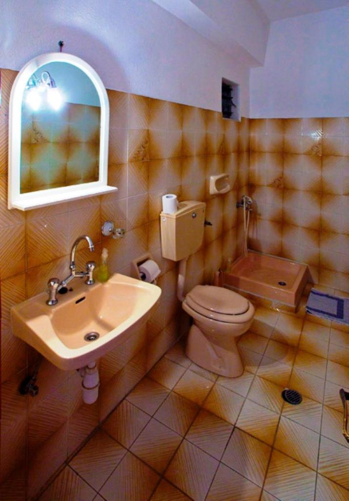 Sideris Lambros Rooms view 3
