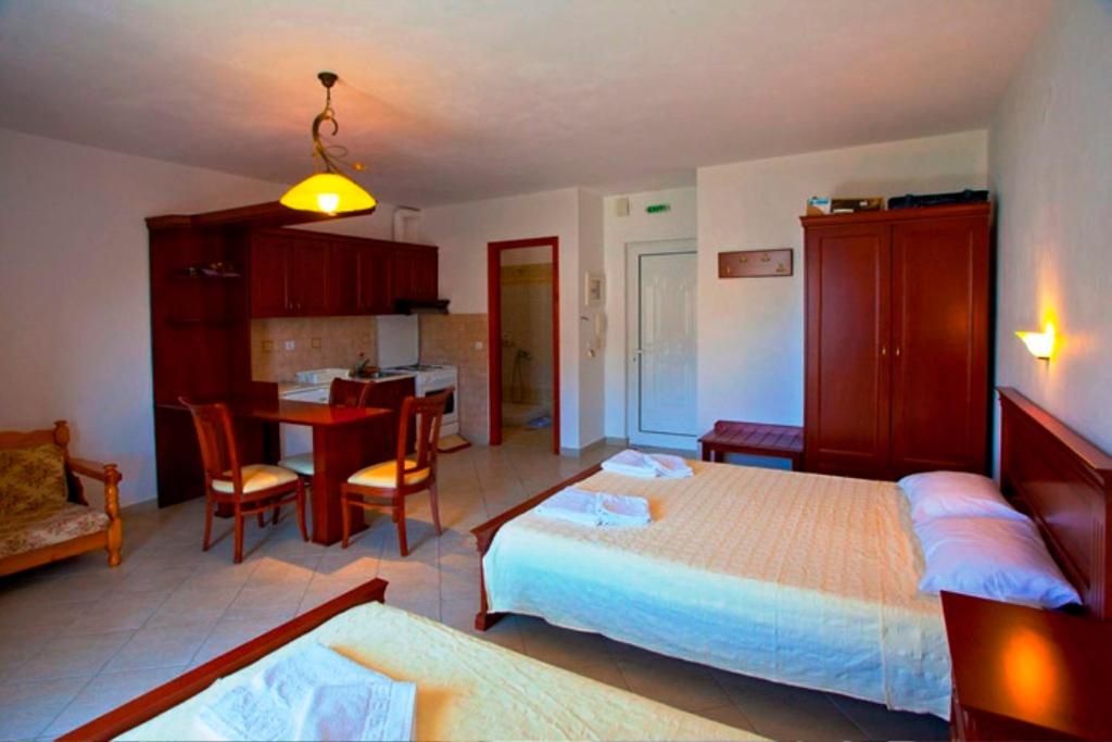 Sideris Lambros Rooms view 5