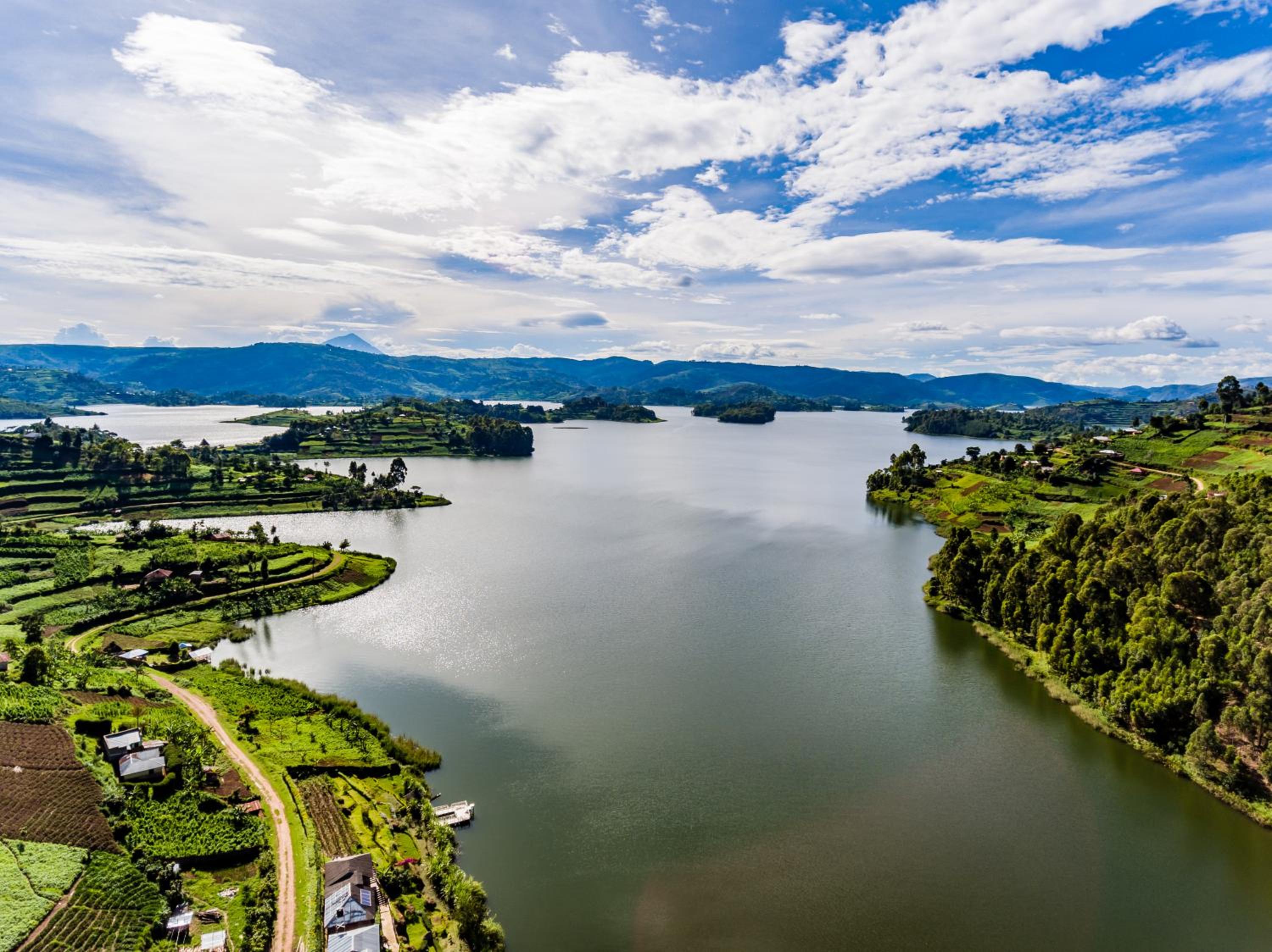 Lake Bunyonyi Rock Resort