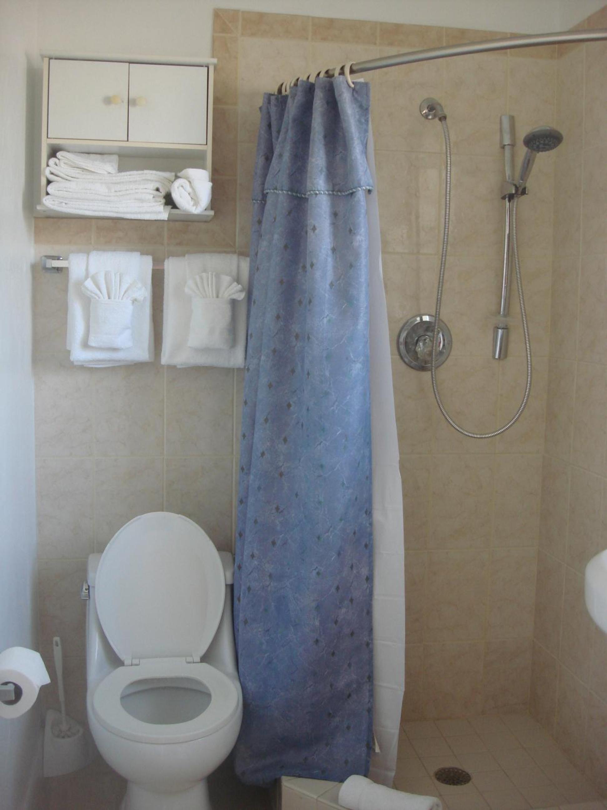 Breakaway Inn Guest House