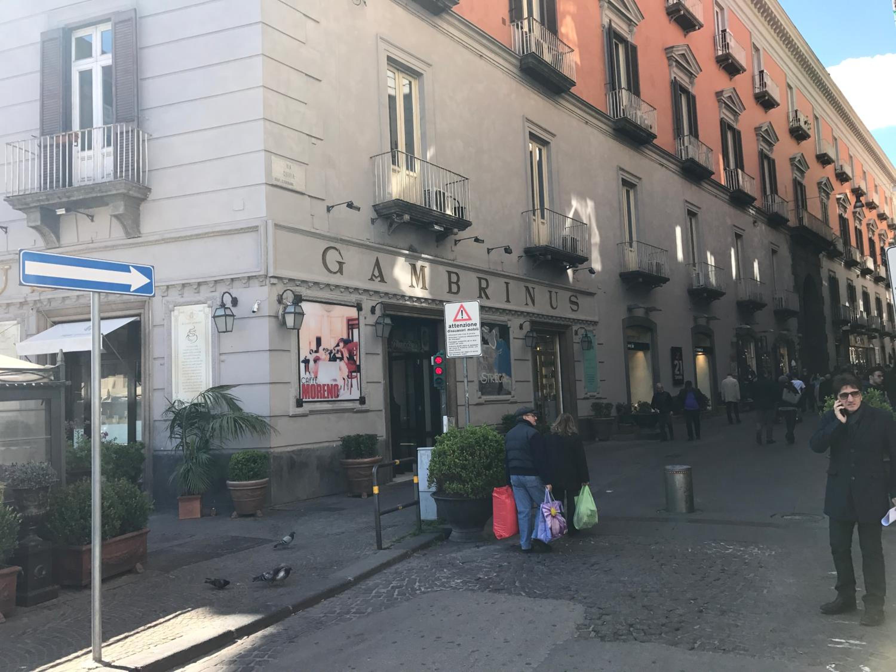 Magione Serra , dimora partenopea
