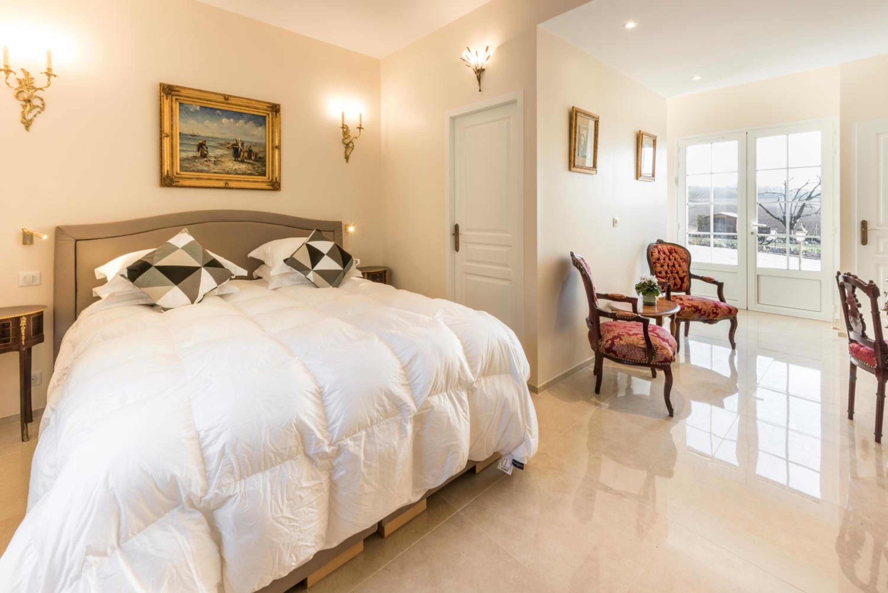 Photo 63