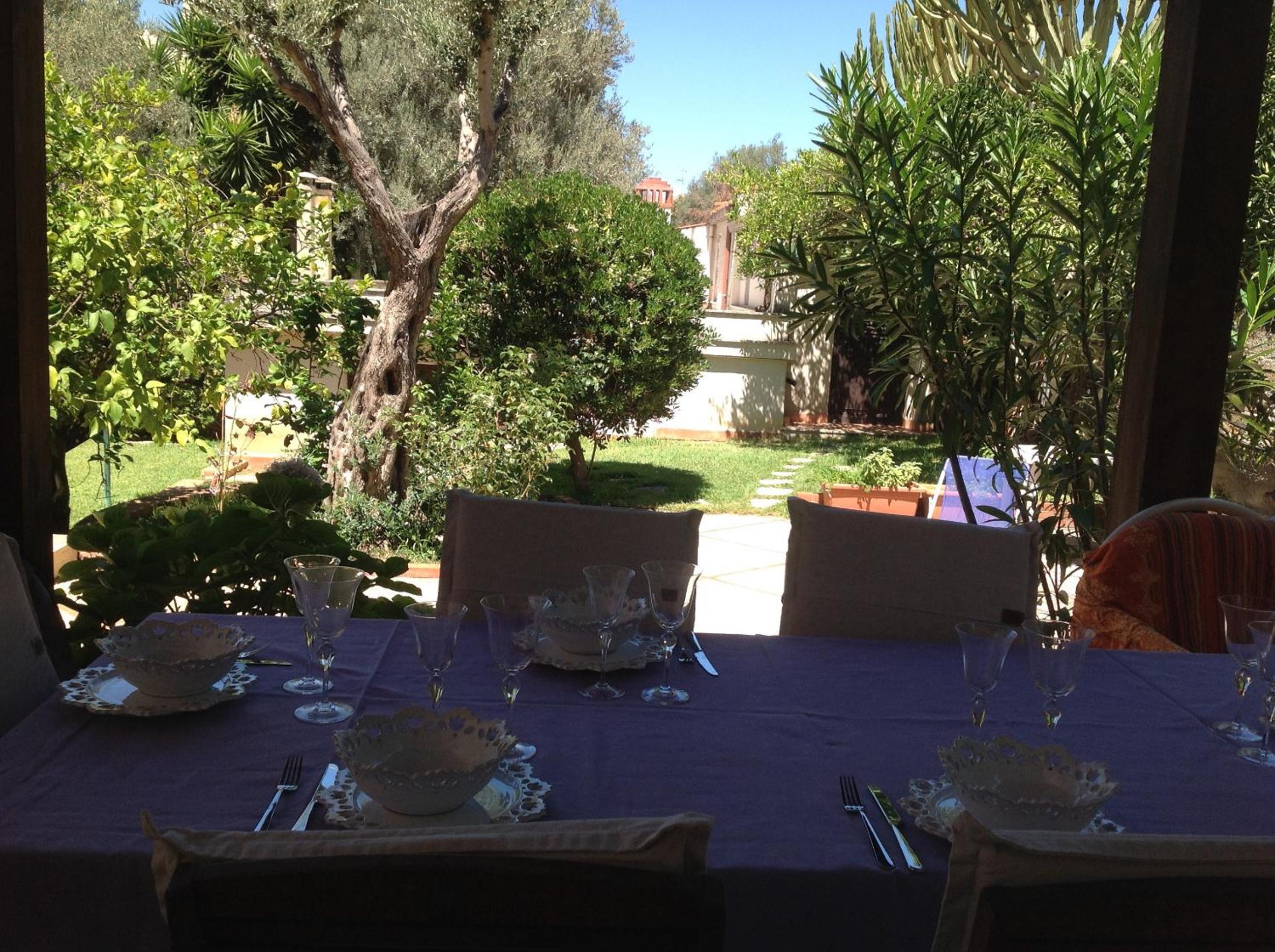 Villa Maria en Mondello — dining