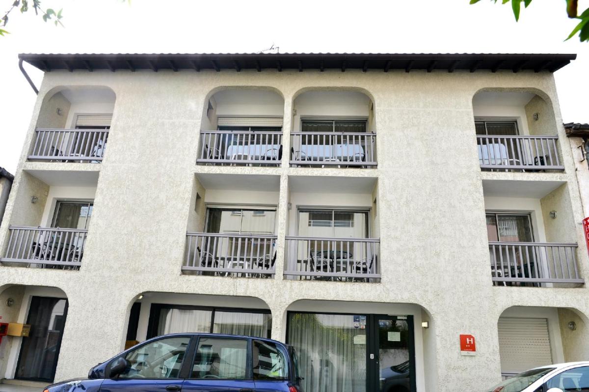 hotel building