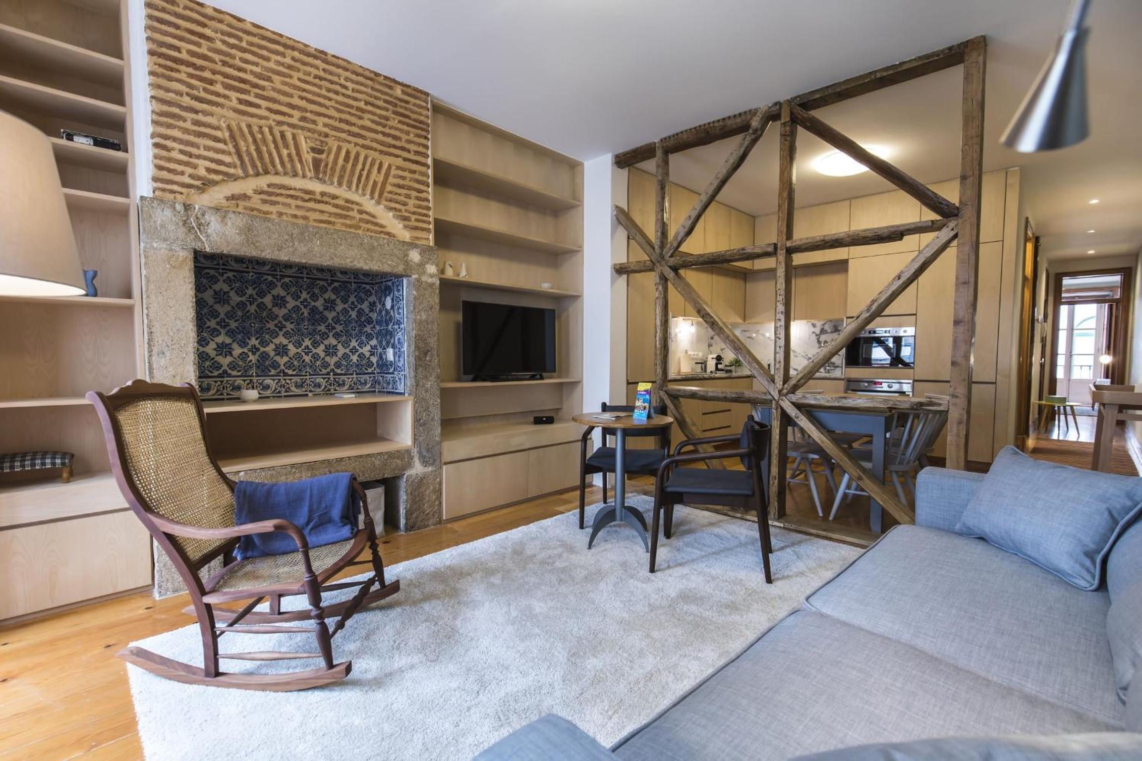 Rustic Flat at Lisbon's Heart view 3