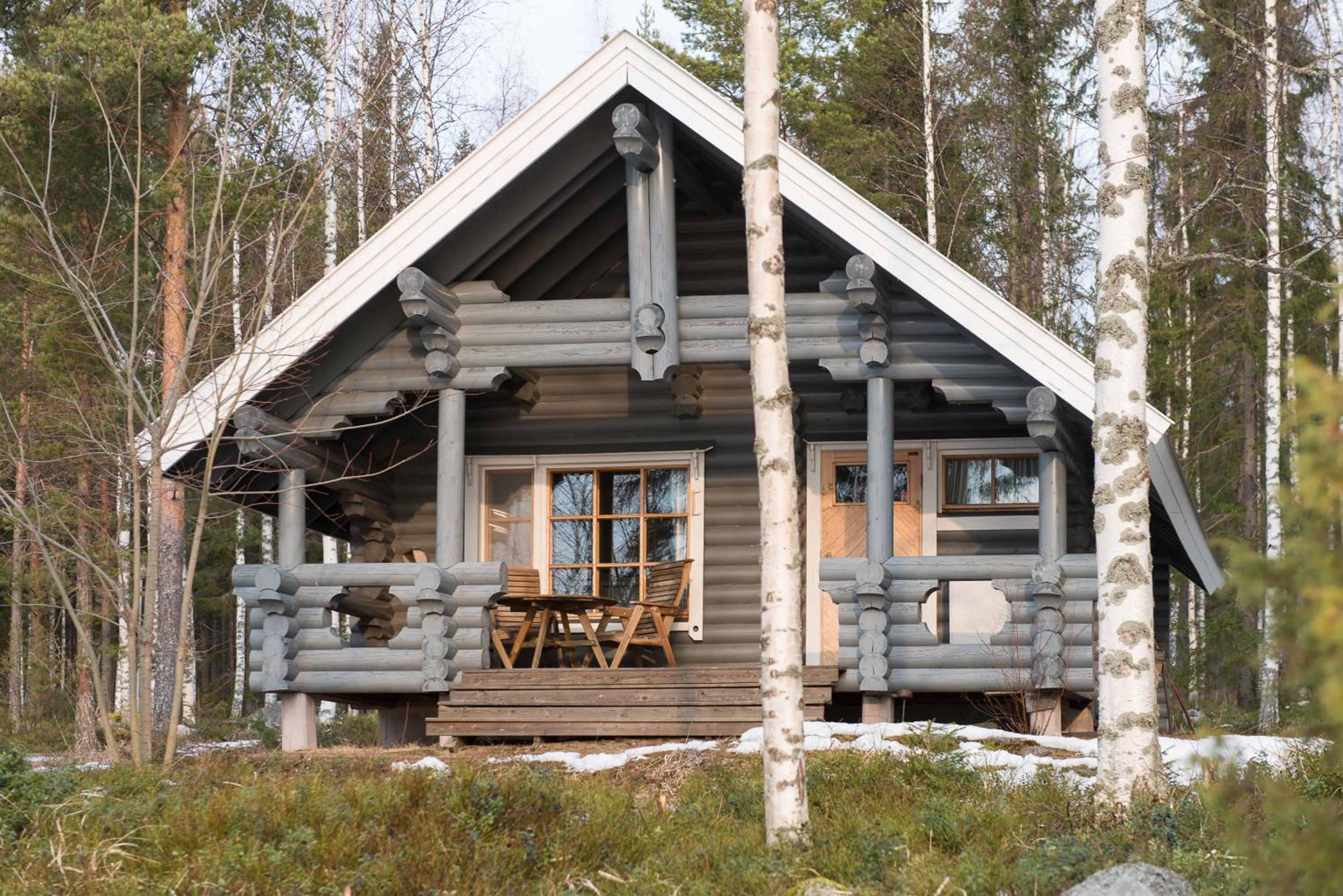 Lakeside Cottages
