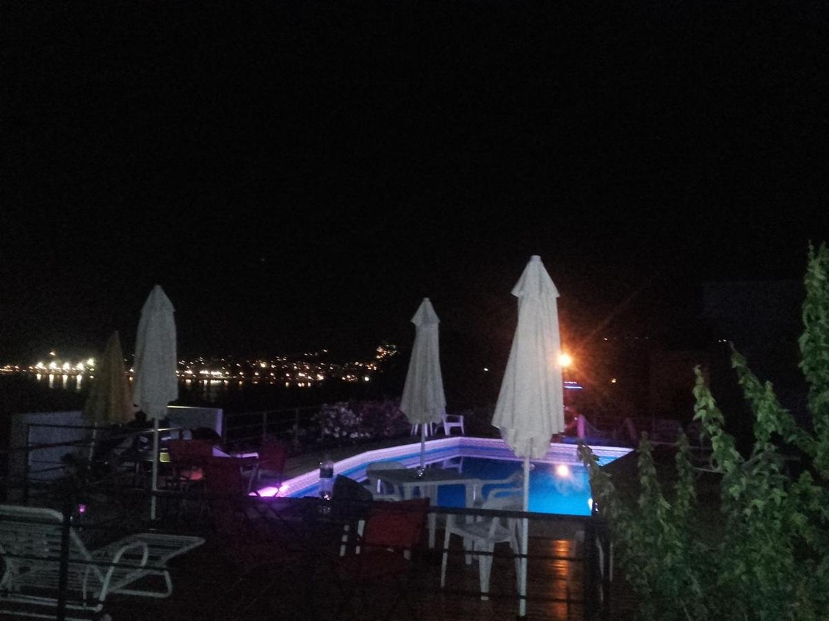 Refugio Playa Perelli