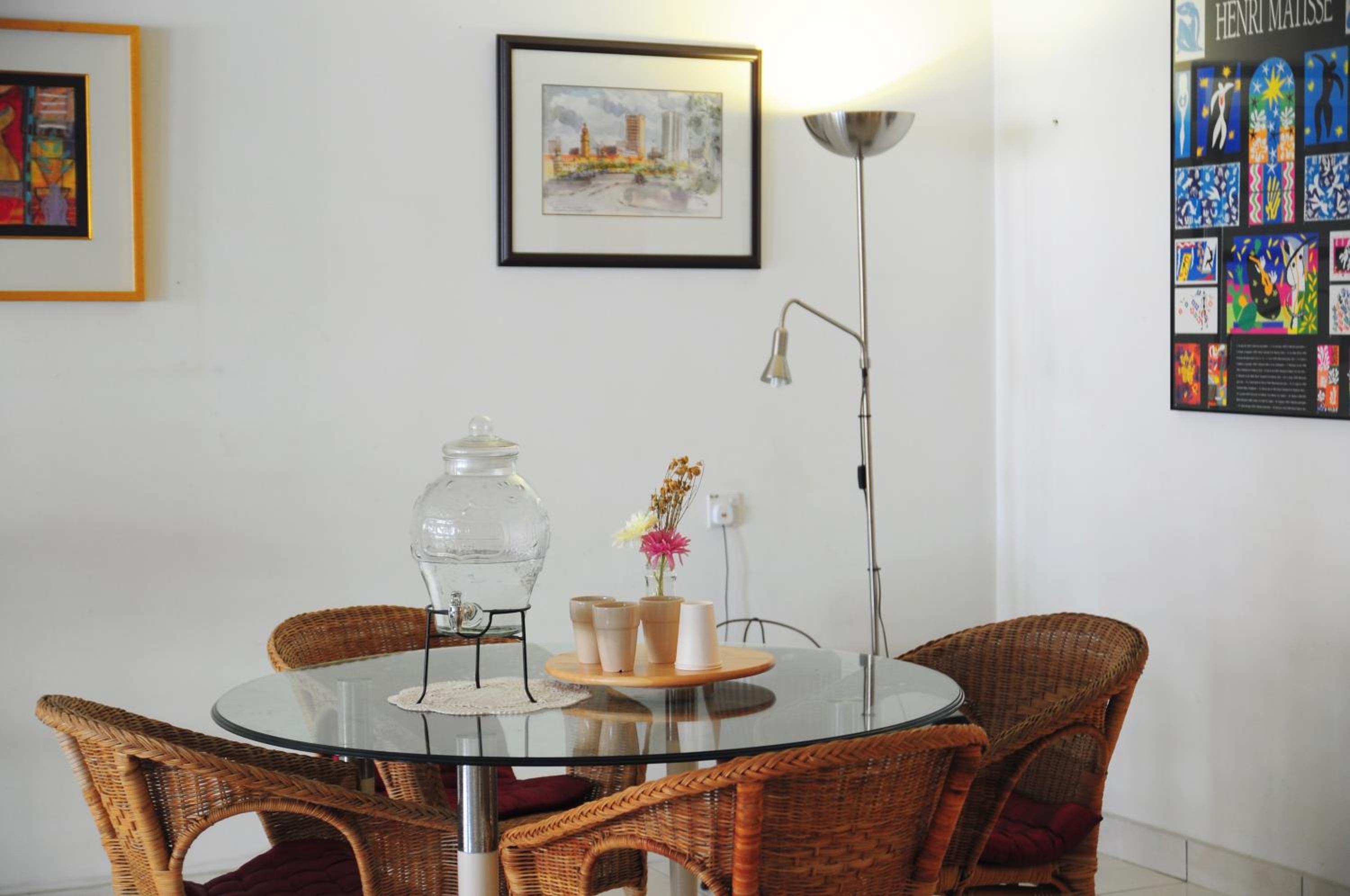 GRAYHAUS Guest House