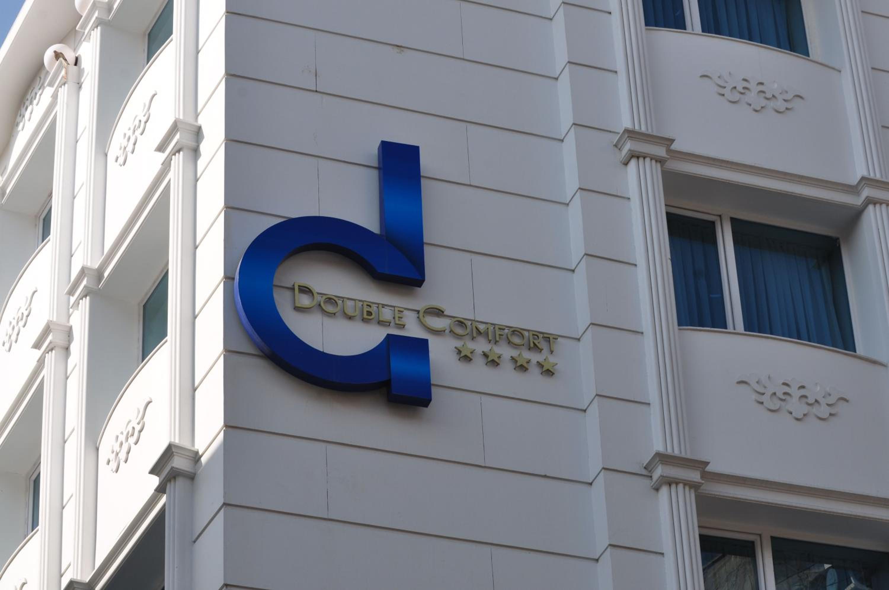 Double Comfort Hotel - Image 6