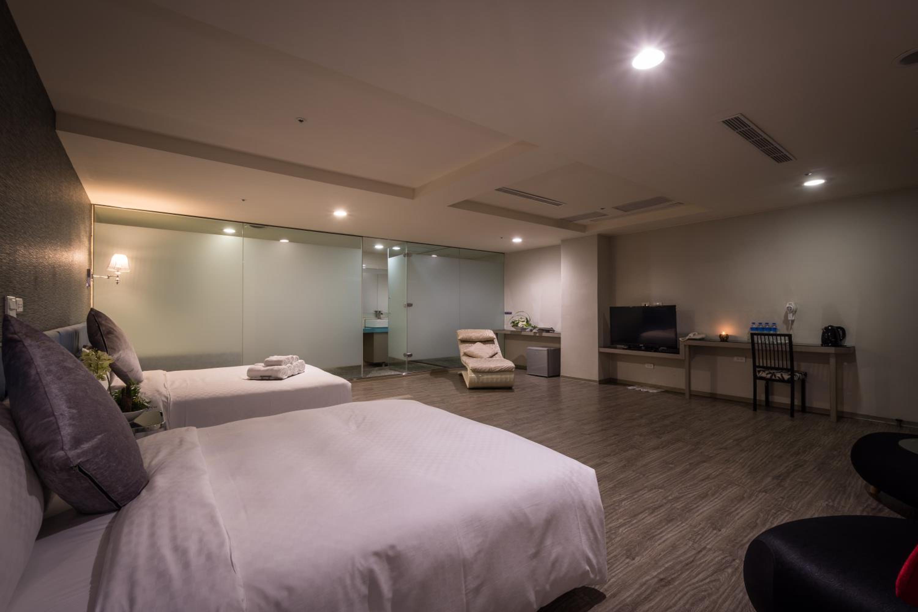 Urbanone Hotel