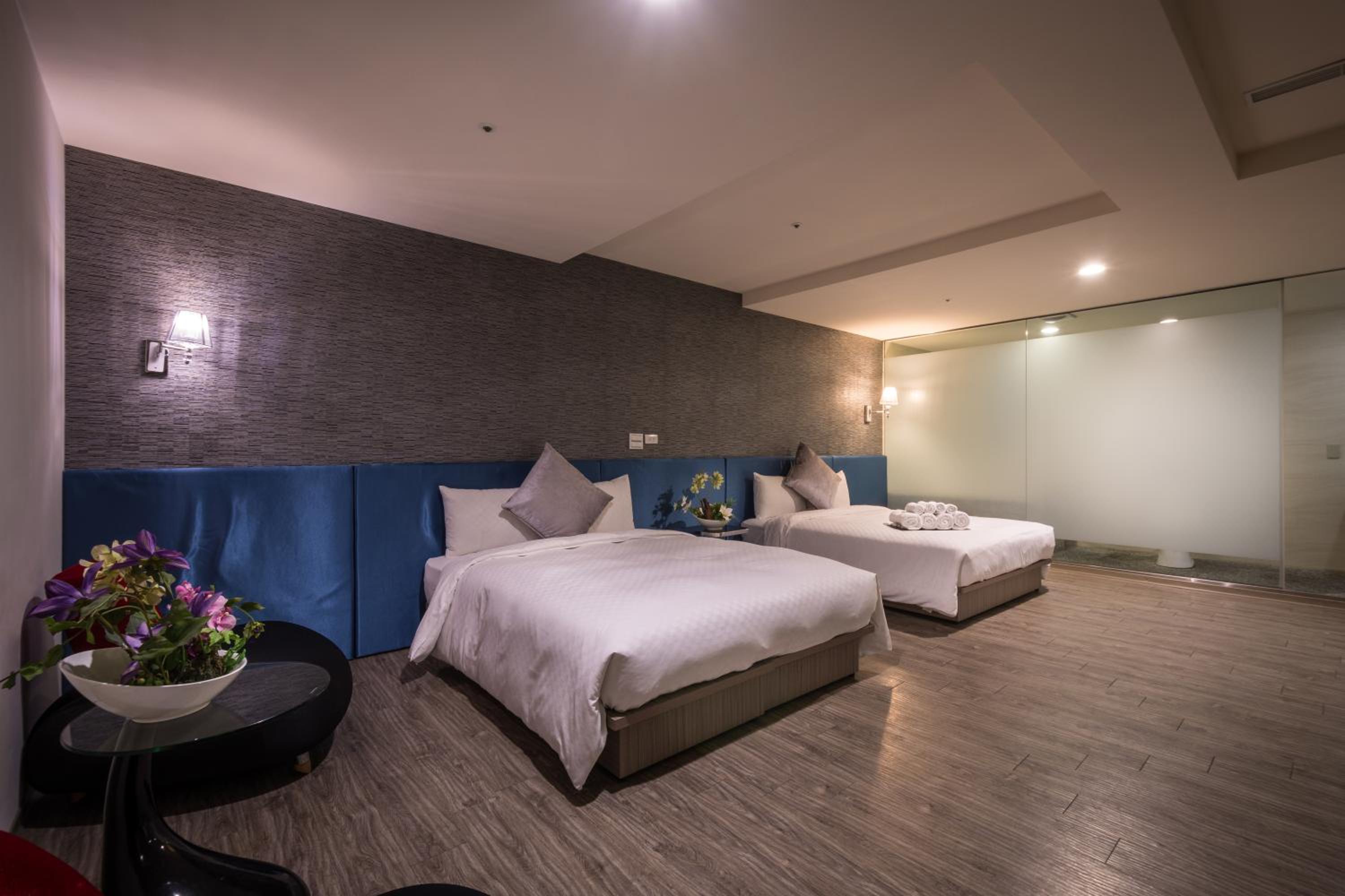 Urbanone Hotel