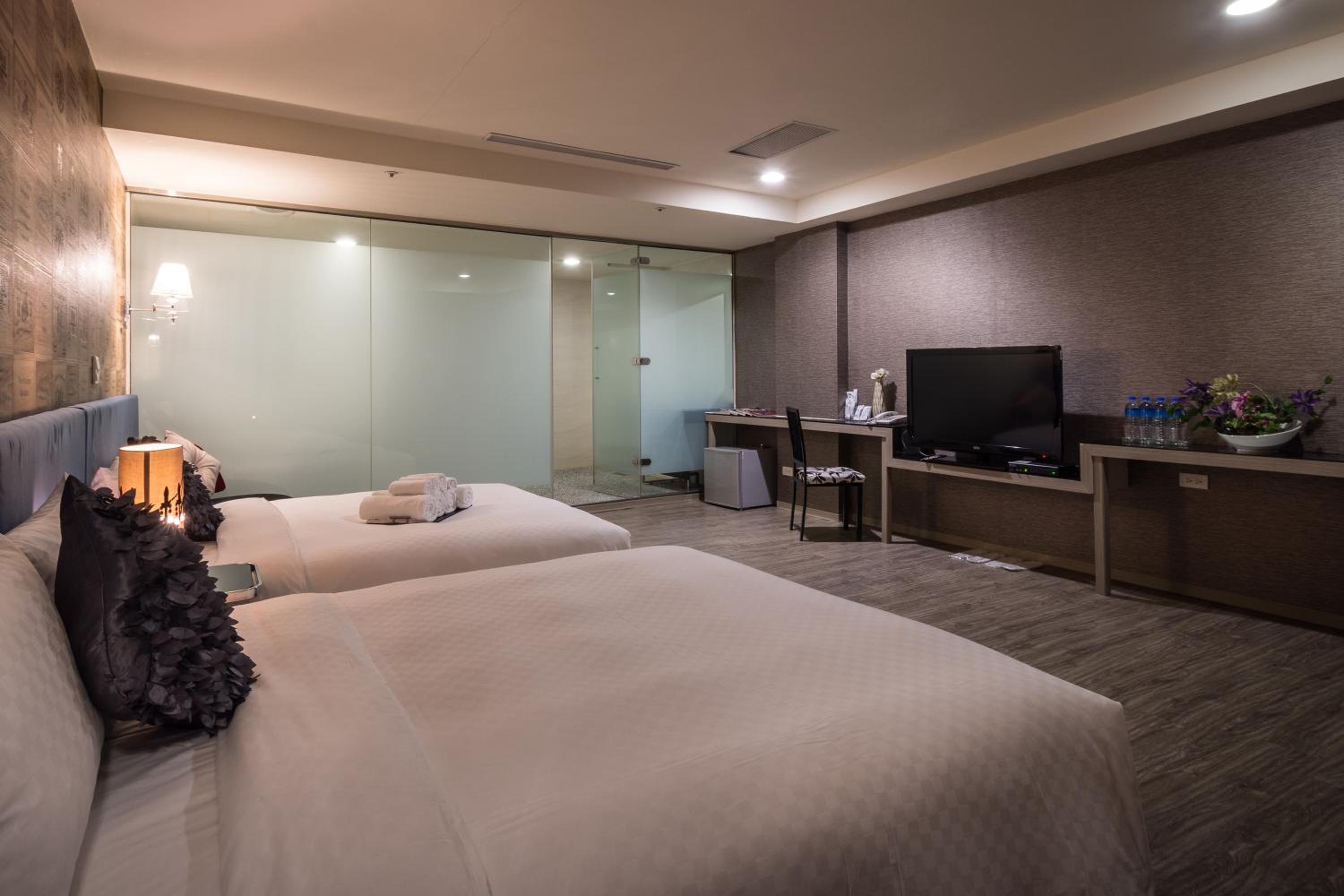 Urbanone Hotel