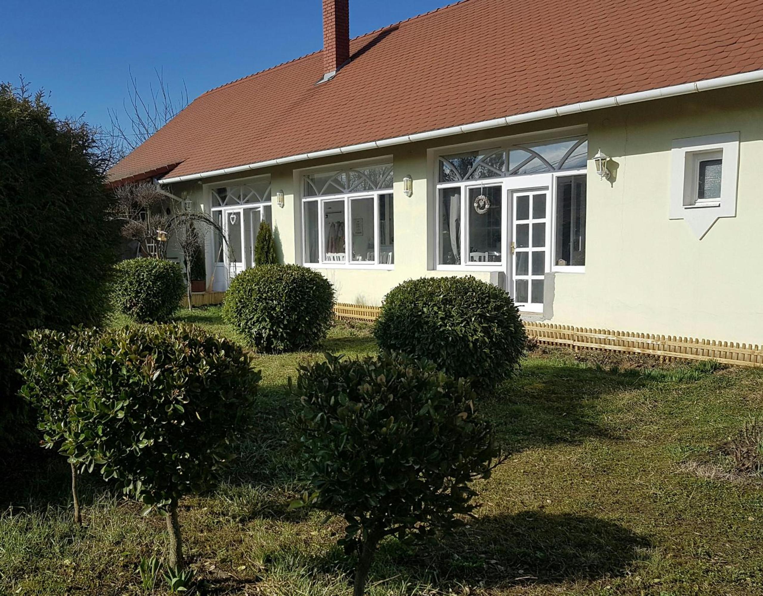 Zsigmond Vendégház view 5