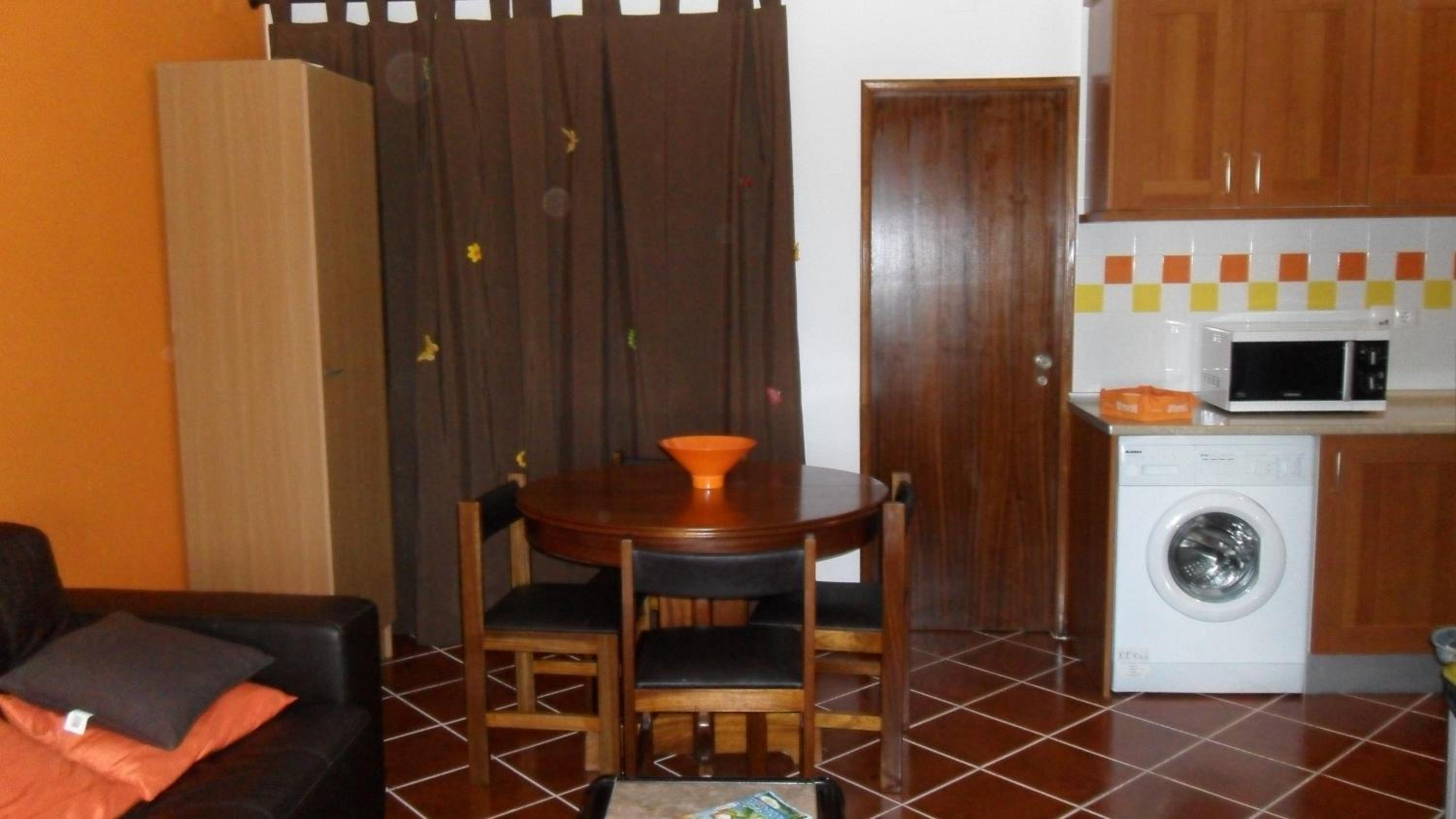 SUN & SURF en Aljezur — kitchen