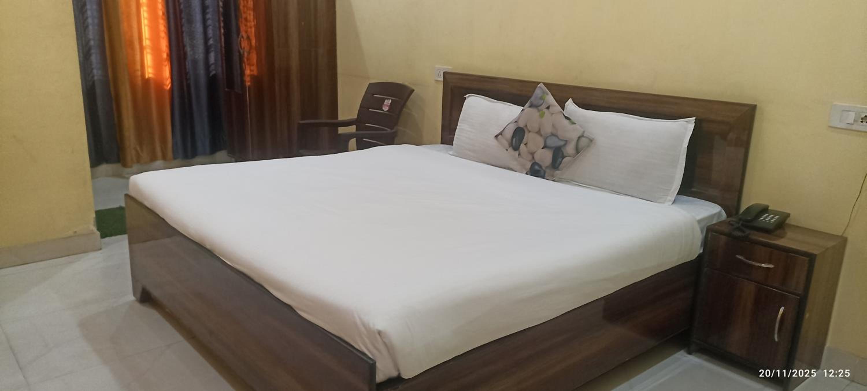 Hotel Suraj