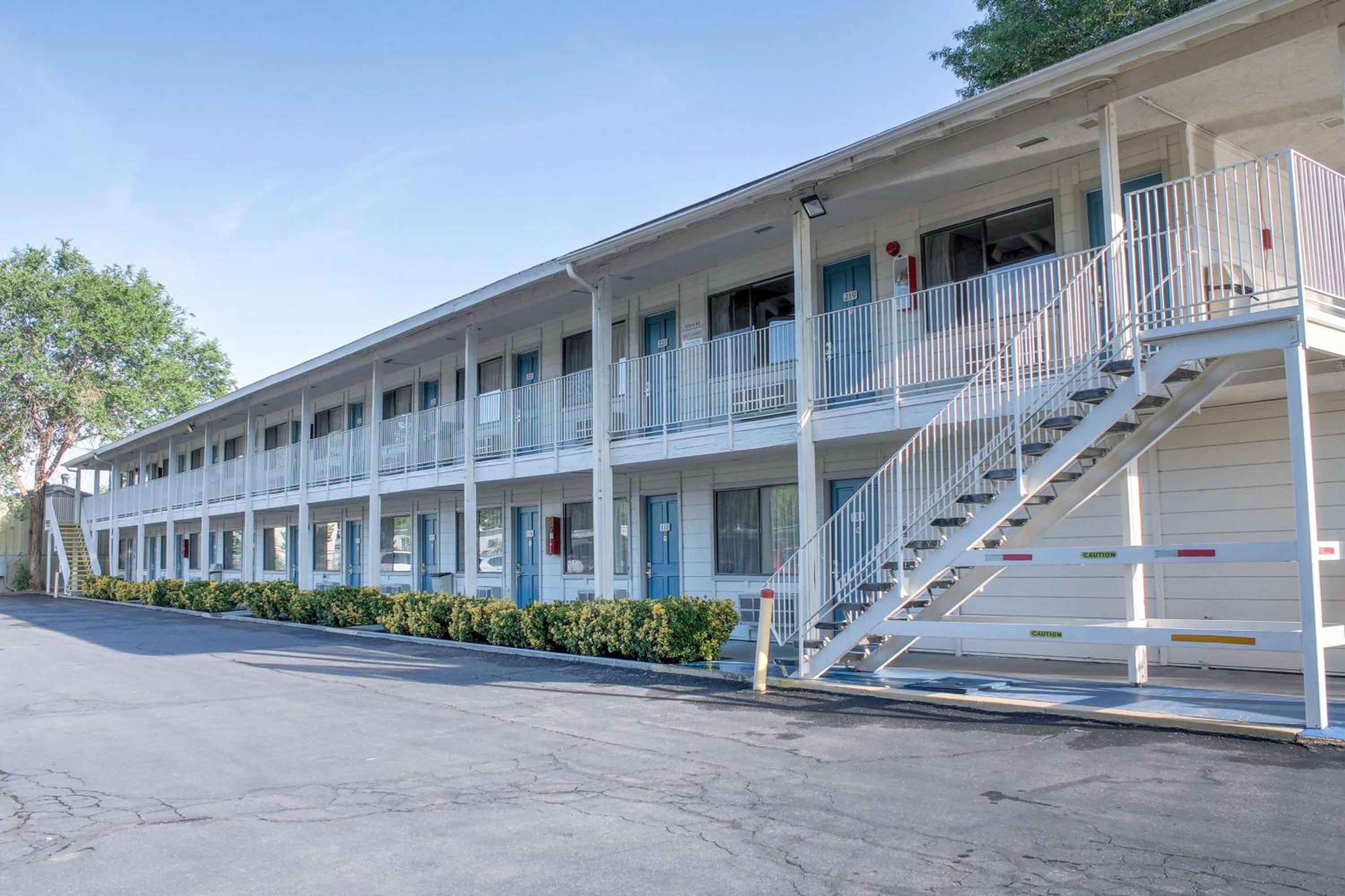Motel 6-Bishop, CA
