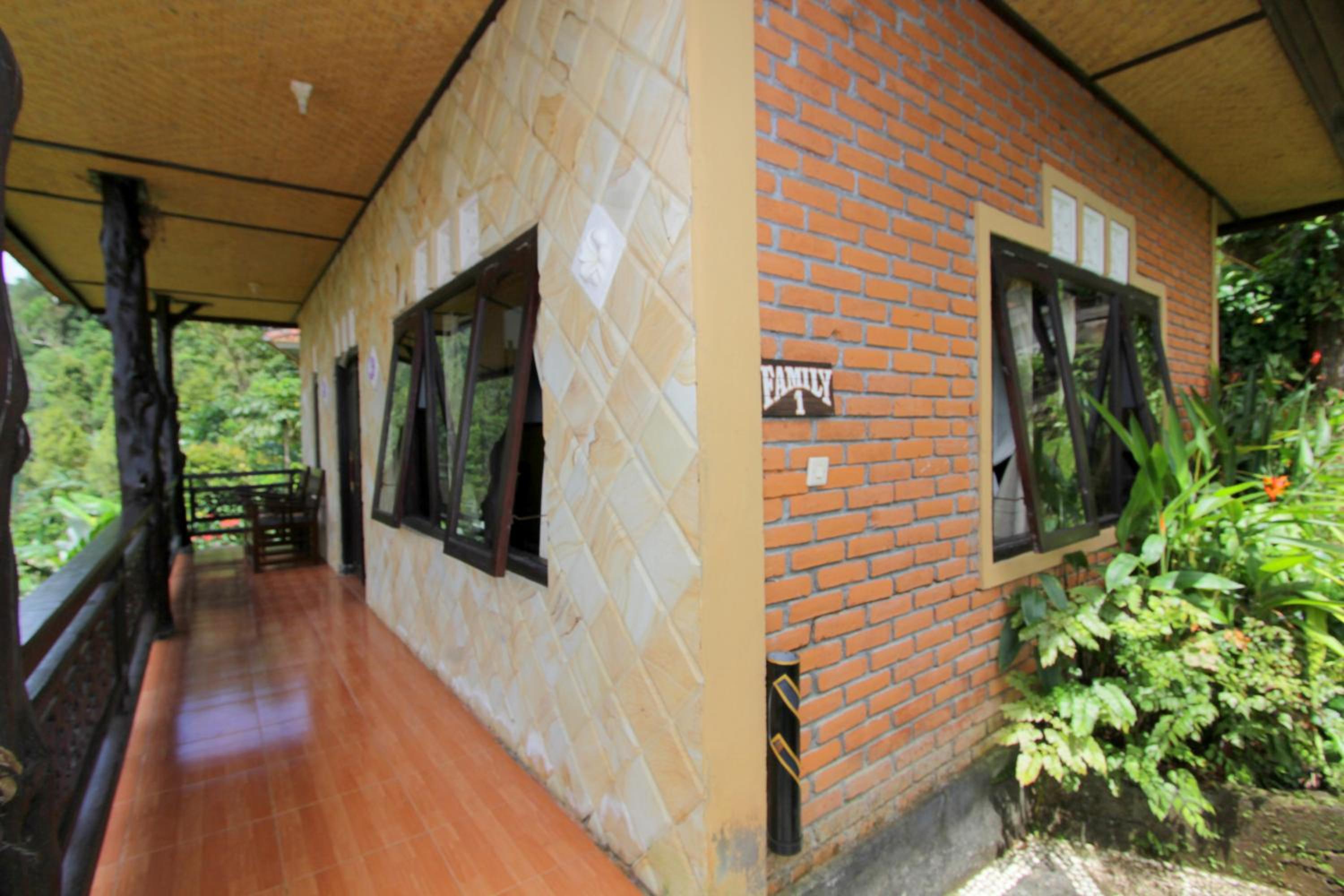 Melanting Cottages