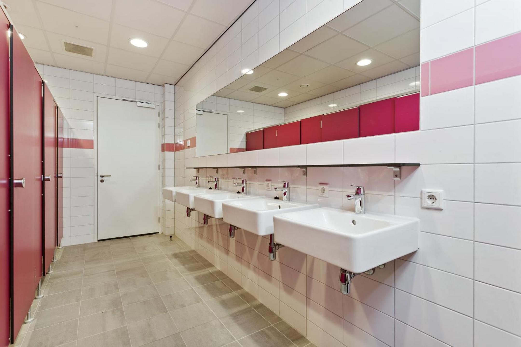 Hostelle - women only hostel Amsterdam