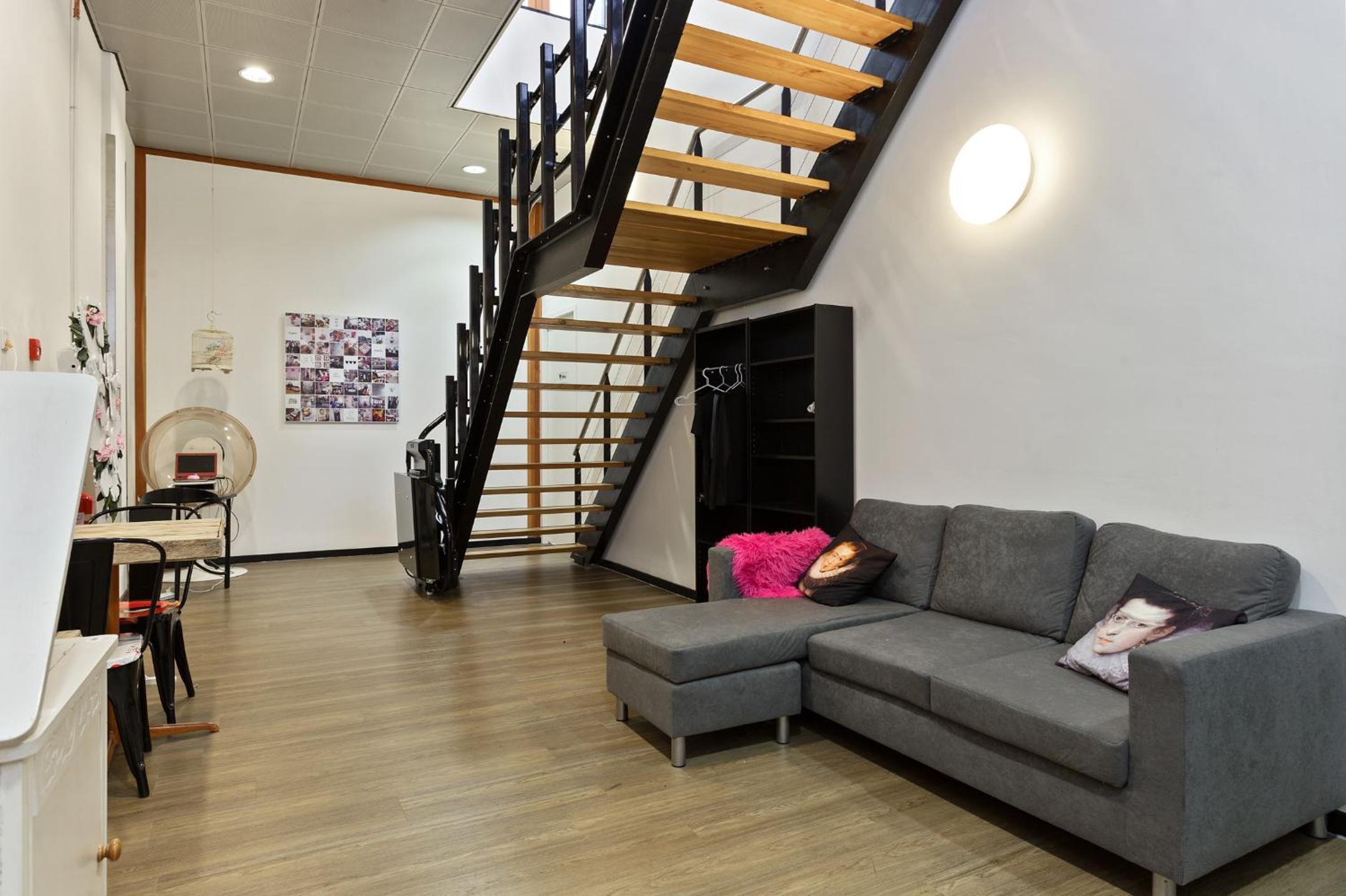 Hostelle - women only hostel Amsterdam