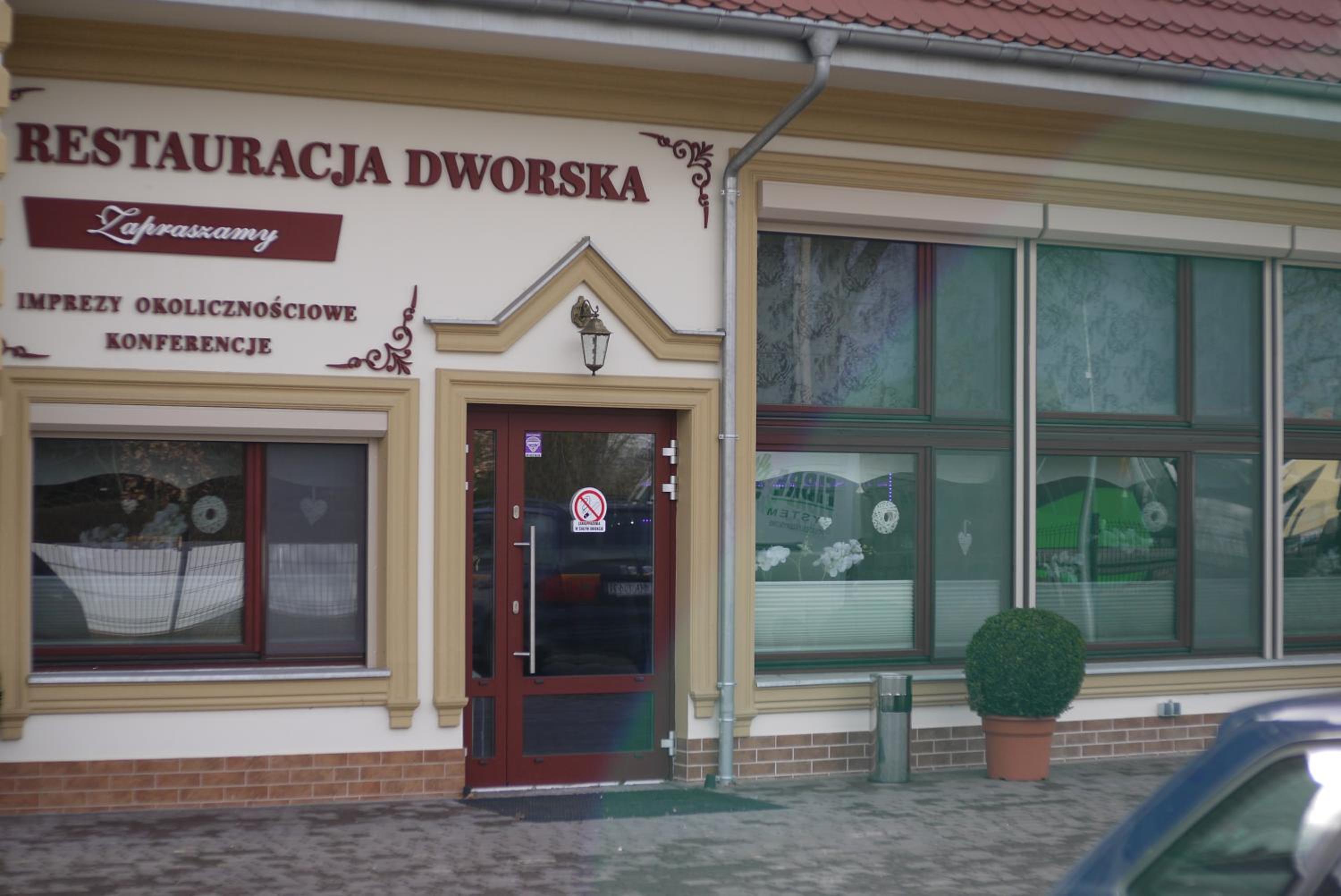 Dworek w Płoni view 2
