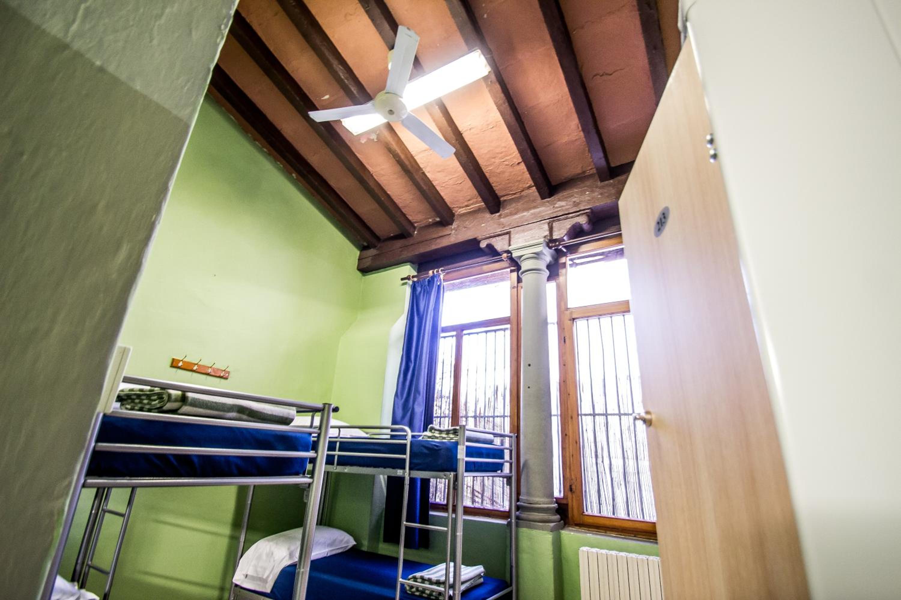 Hostel Santa Monaca