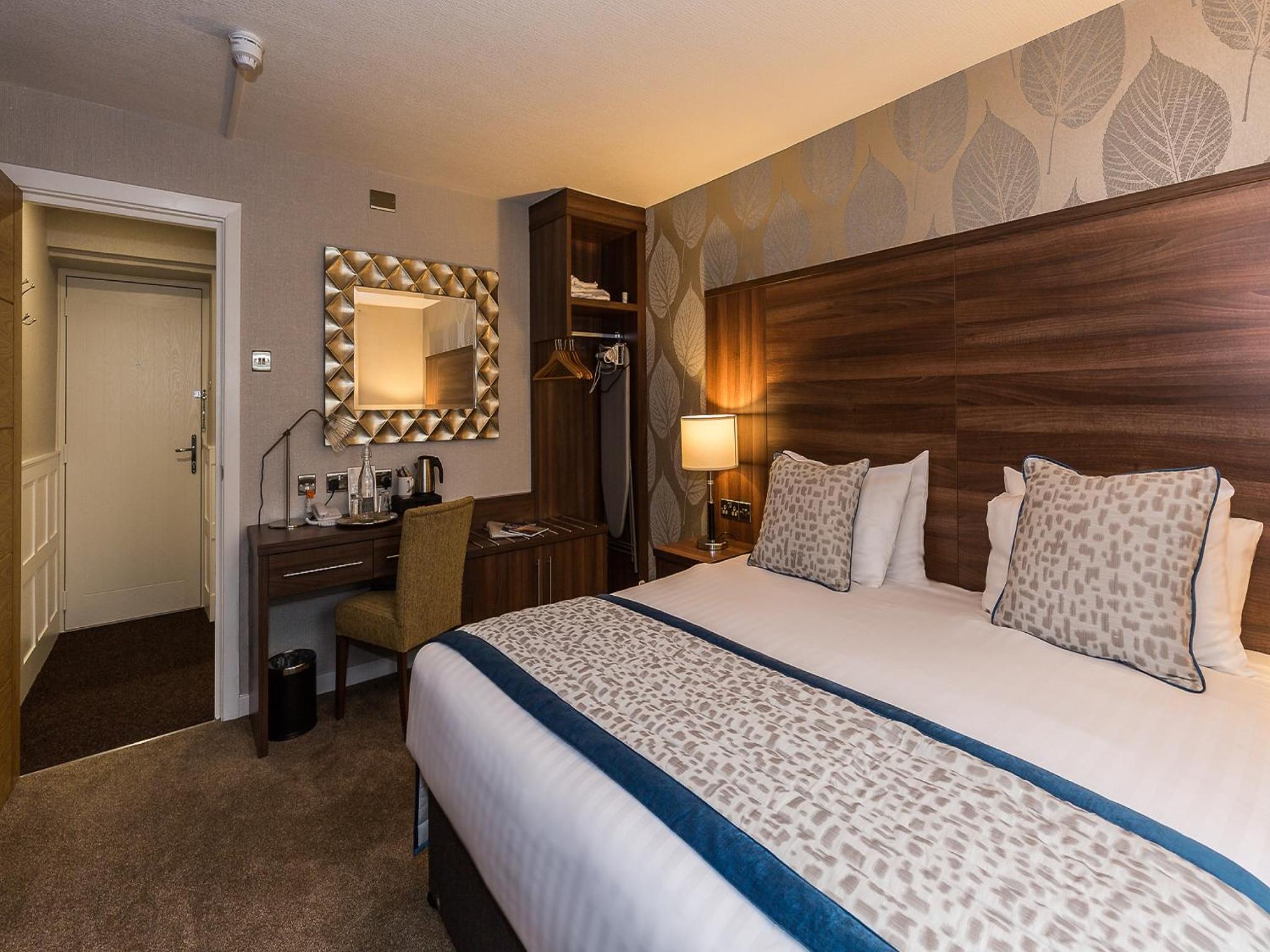 The Melbreak Hotel