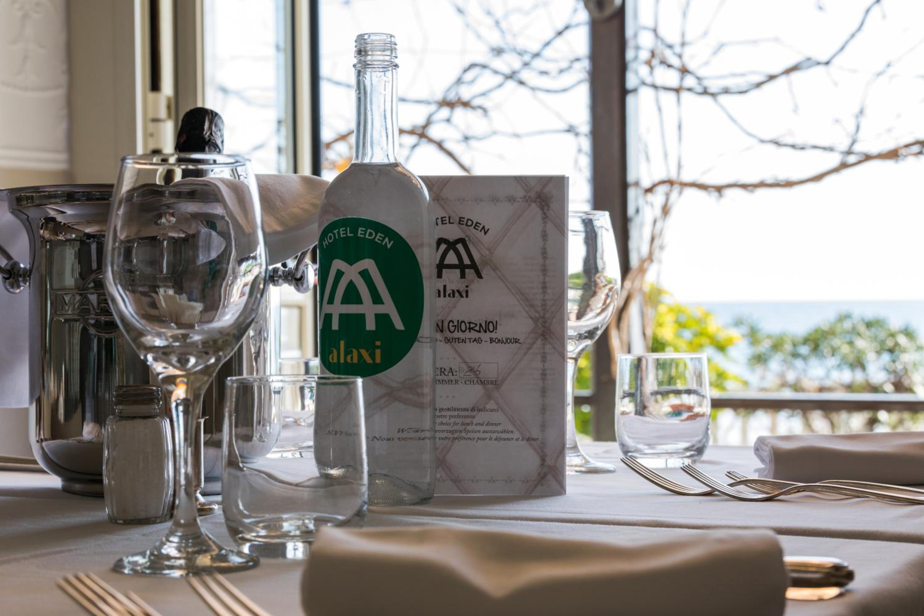 restaurant