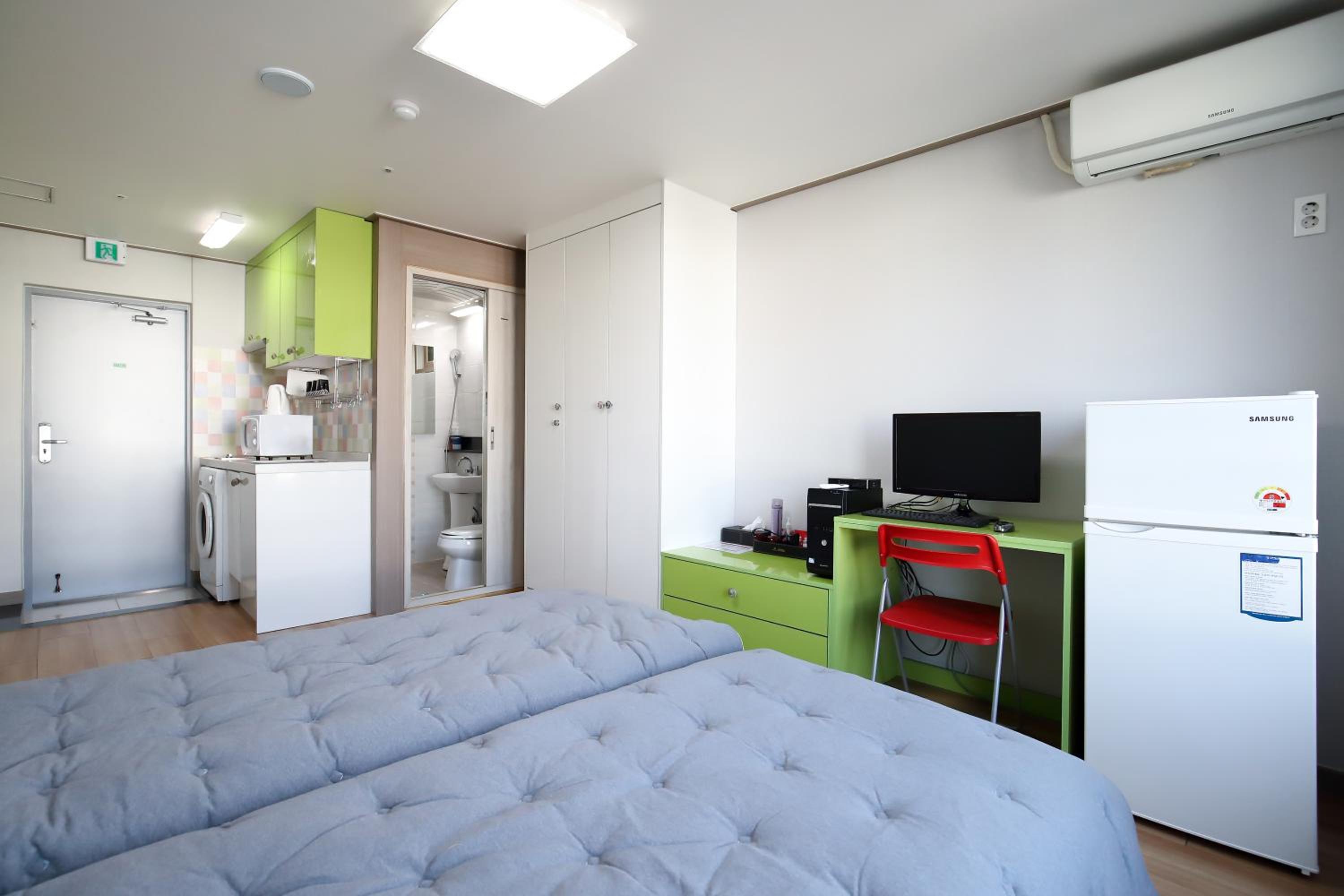 SB House