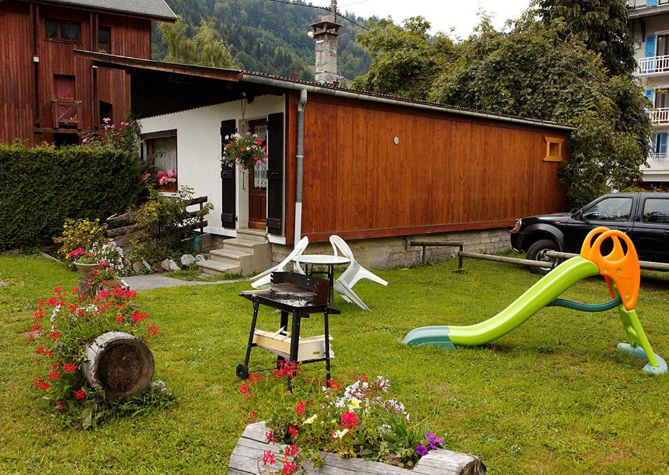 Le Petit Chalet view 3