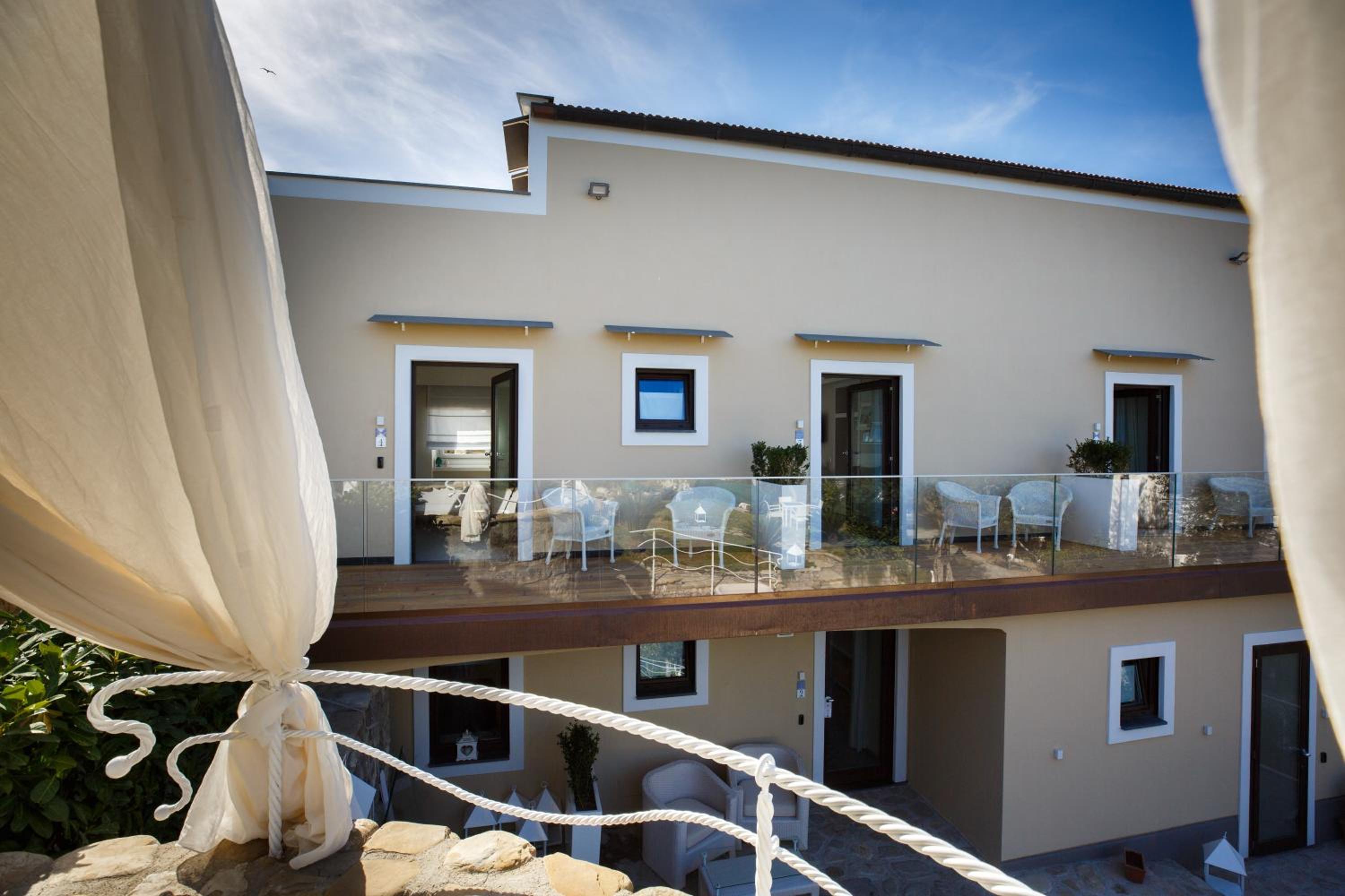 MelRose Relais