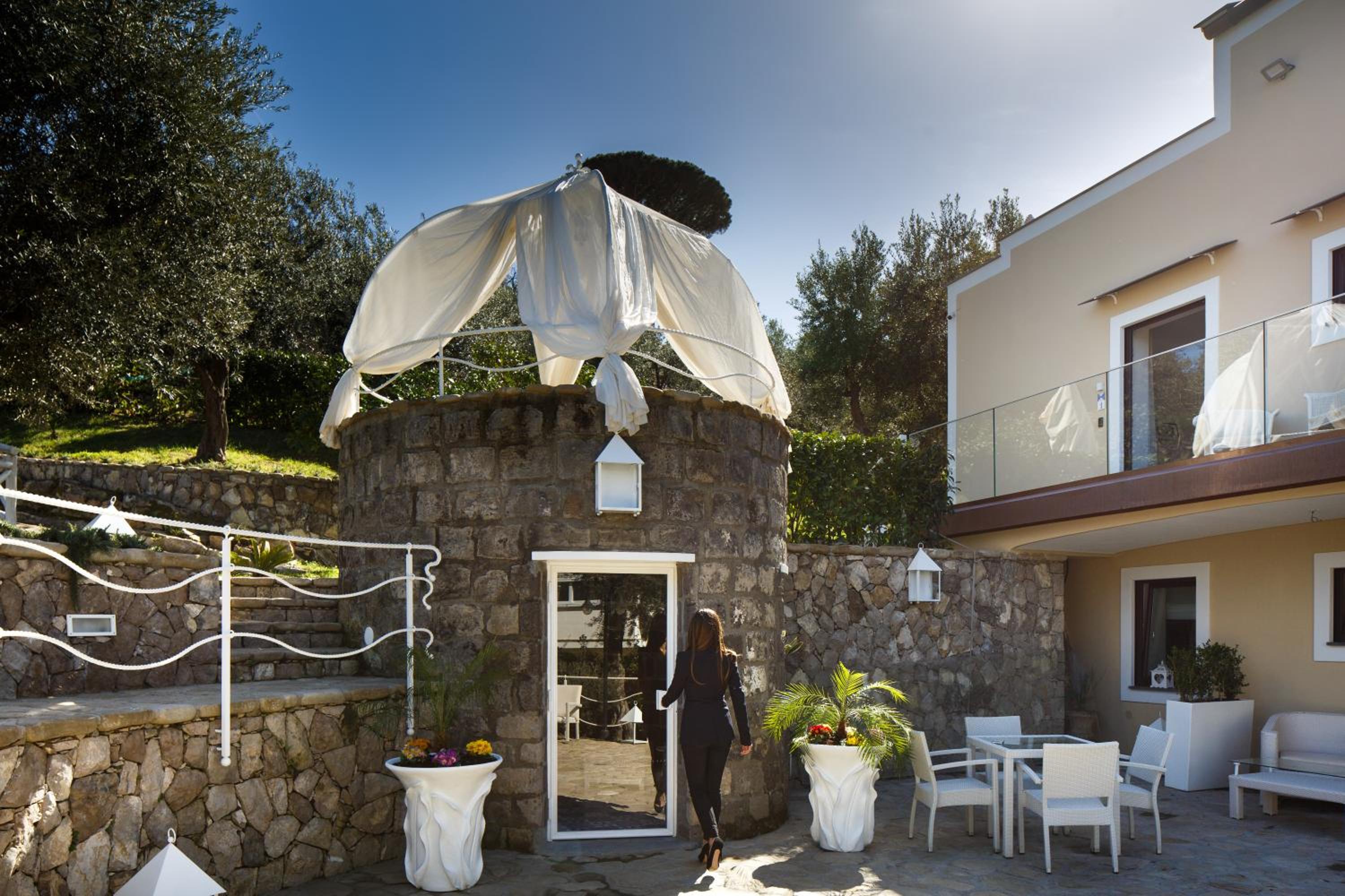 MelRose Relais