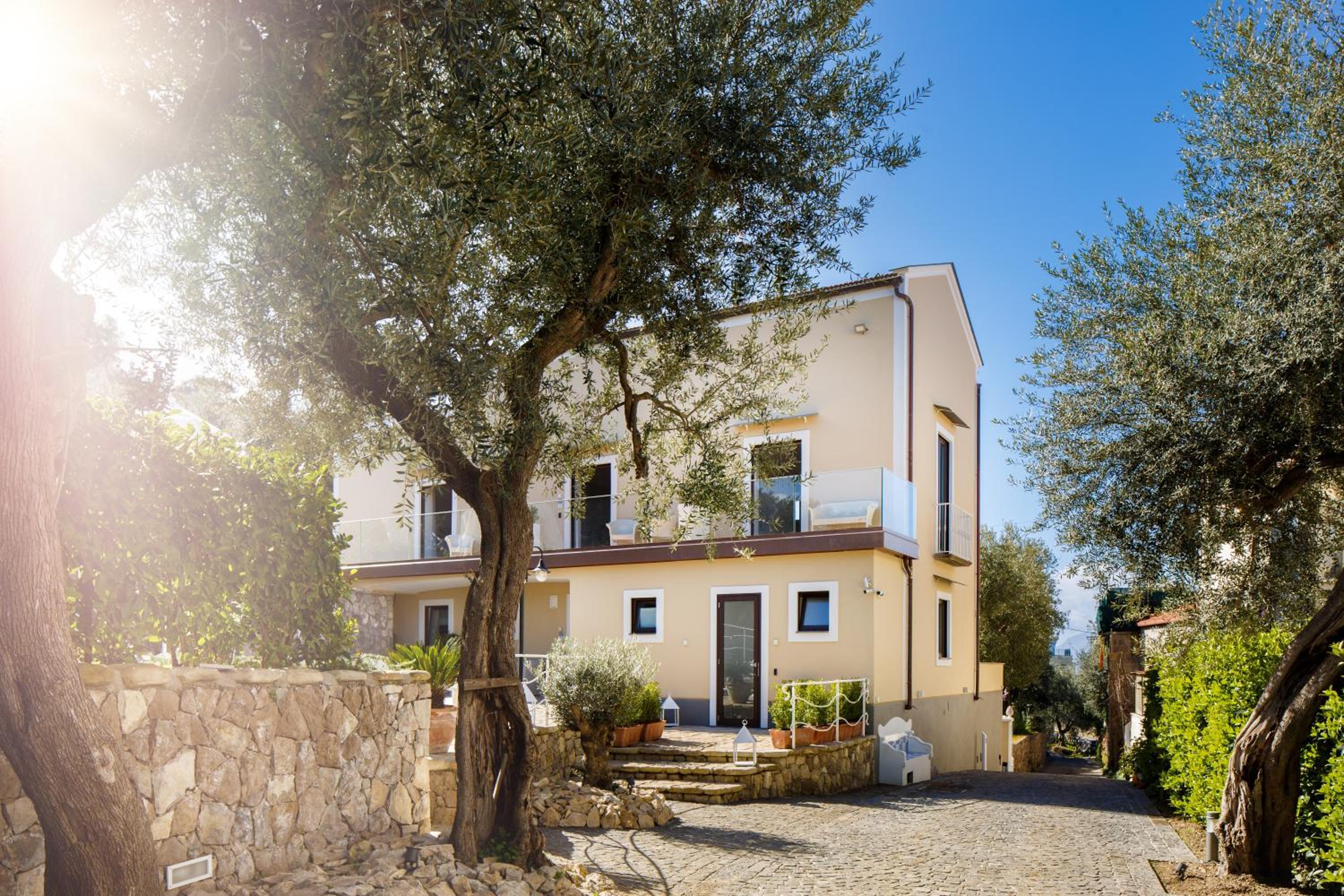MelRose Relais