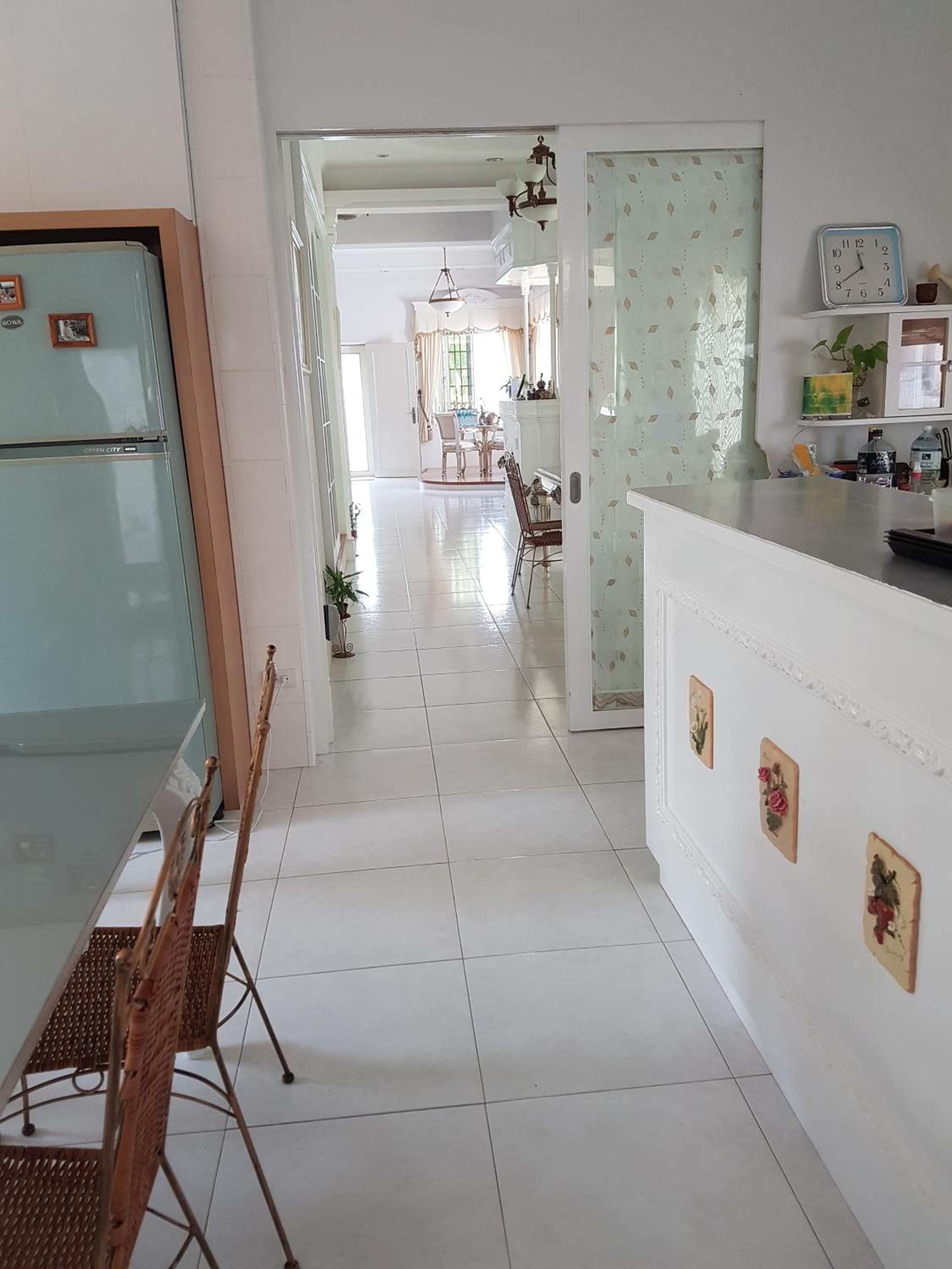 Loving Hut Paradise Island Vegan B&B