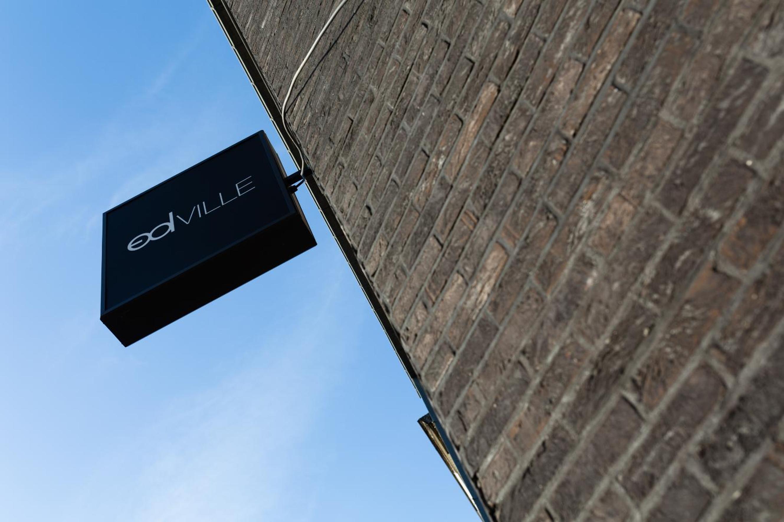 Edville Studio Riverside