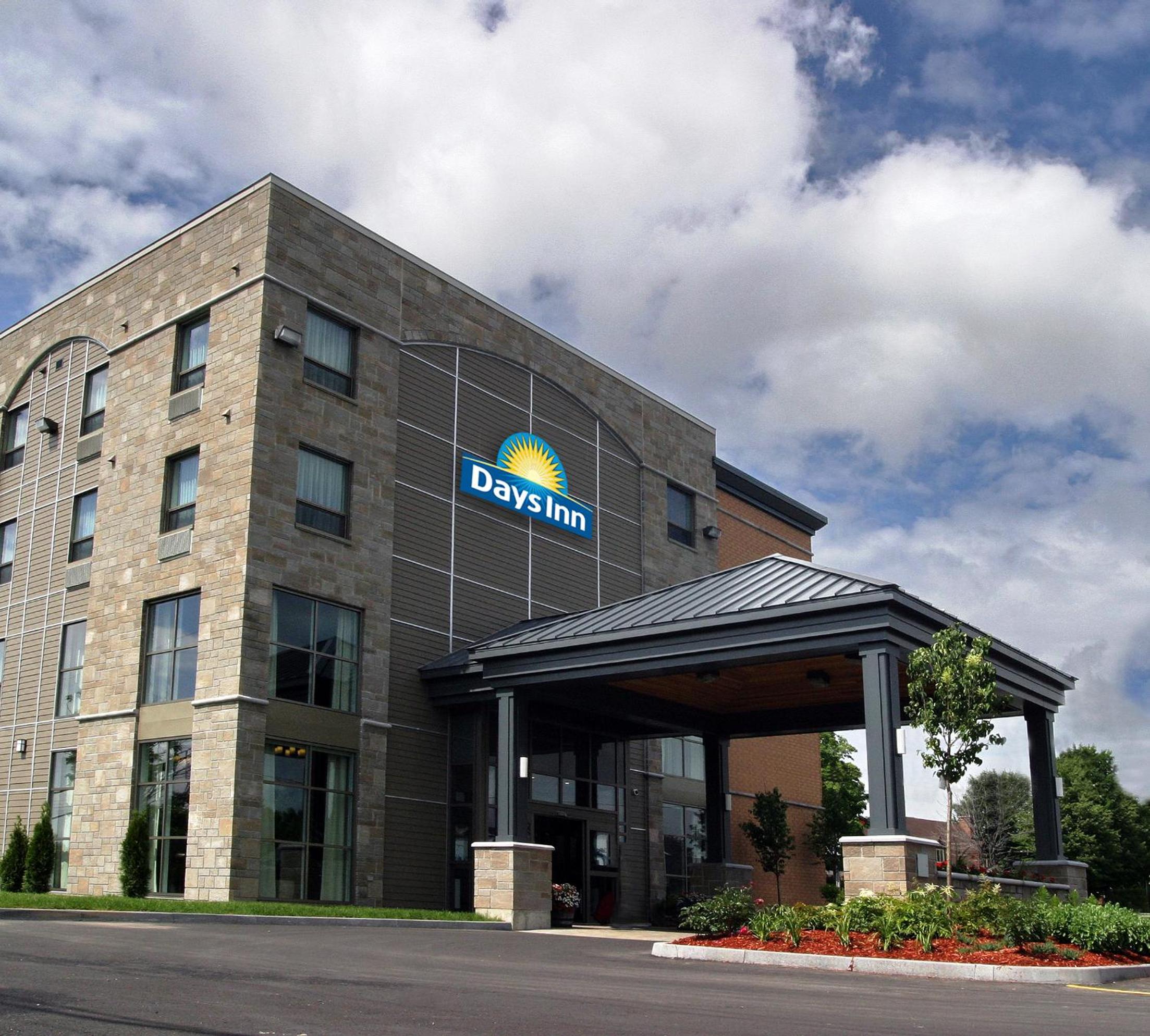 Levis Vacations - Days Inn by Wyndham Levis - Property Image 1