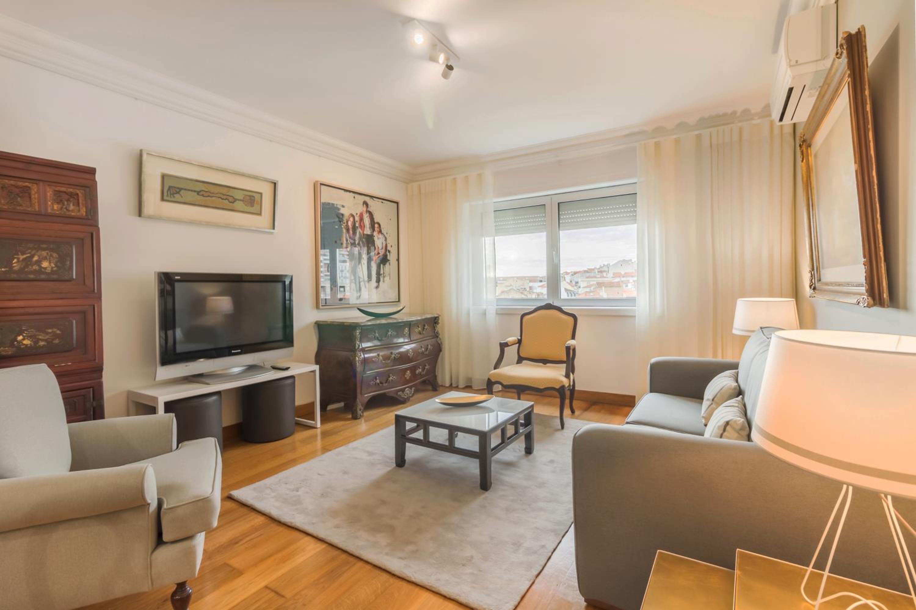 São Bento Gallery Apartment (River View & Garage) view 3