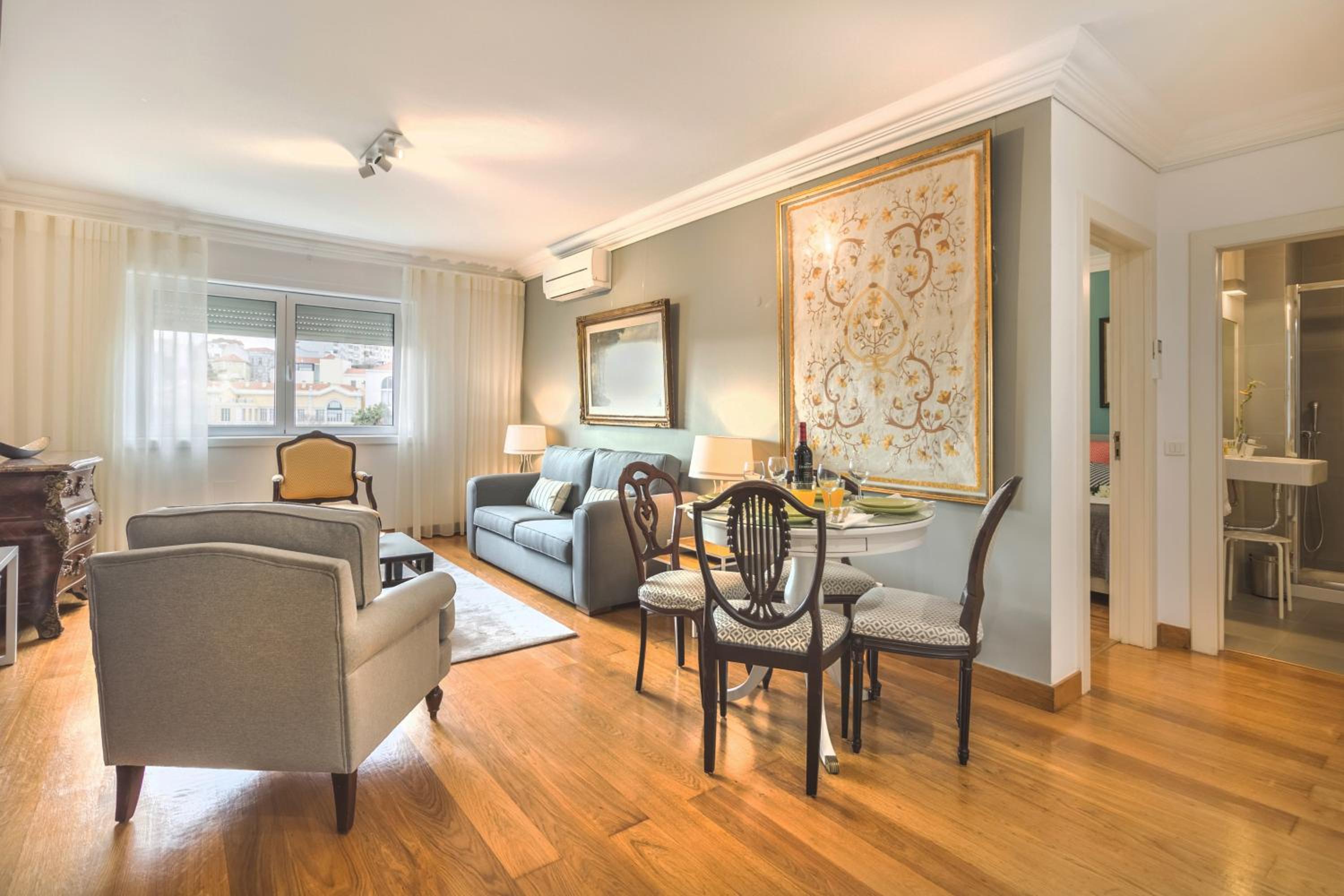São Bento Gallery Apartment (River View & Garage) view 5