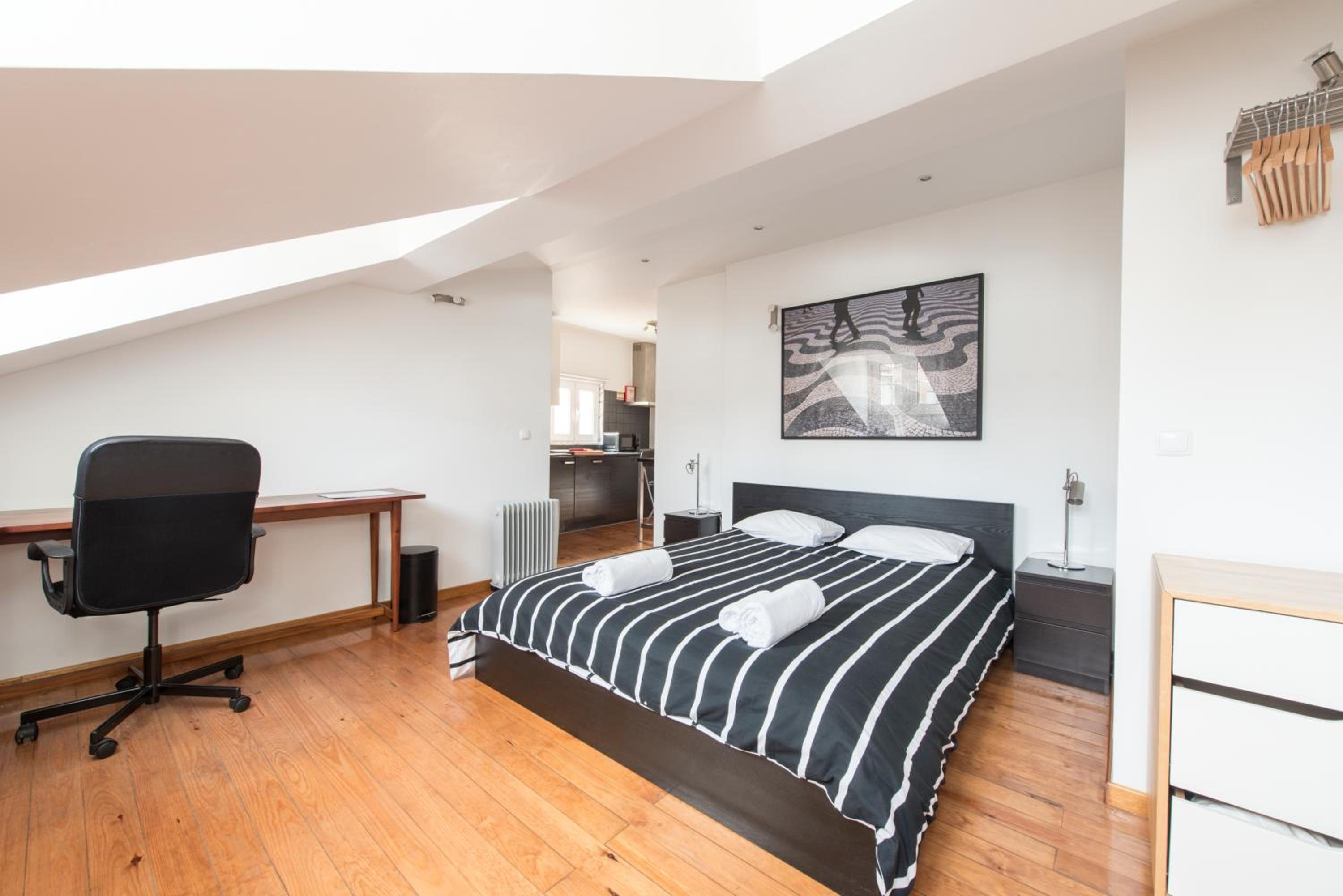 Cozy apartment in Bairro Alto view 3
