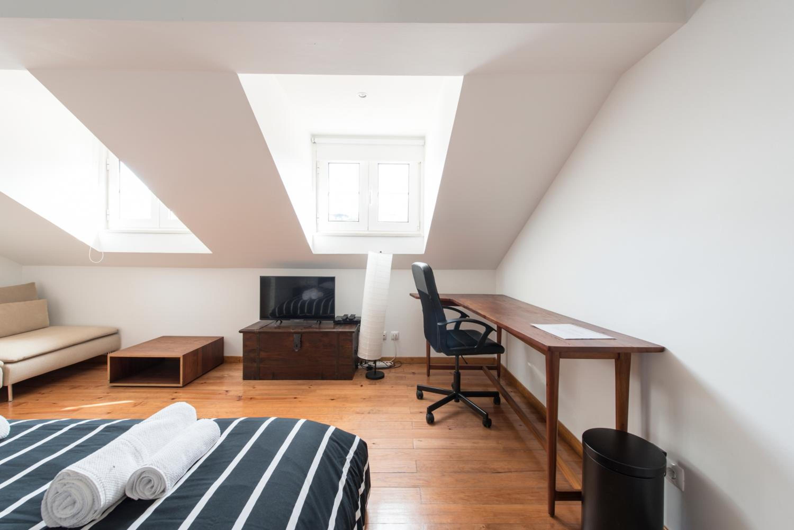 Cozy apartment in Bairro Alto view 4