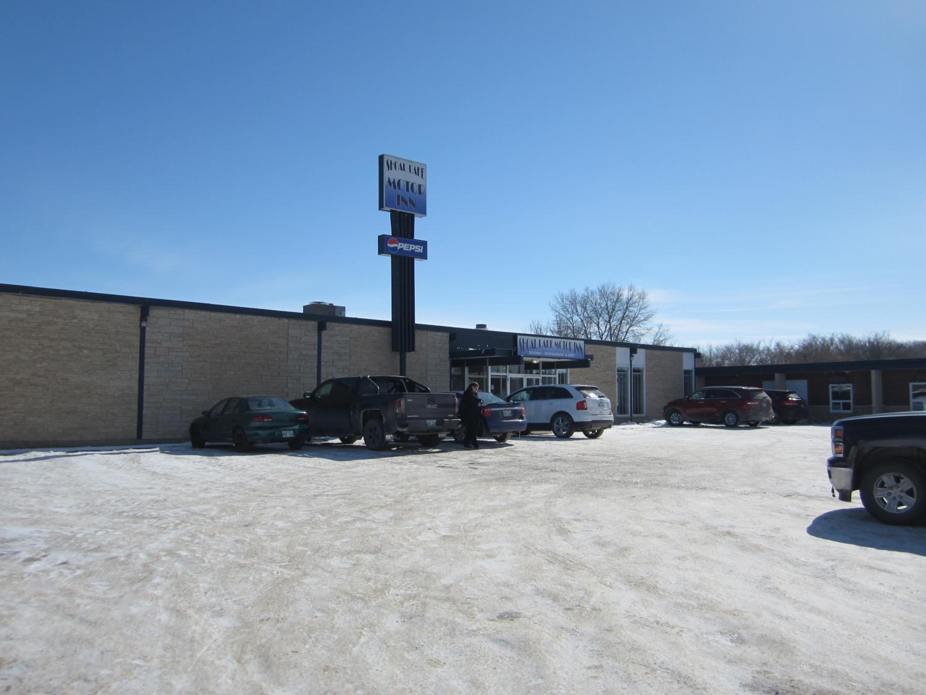 Shoal Lake Motor Inn view 4