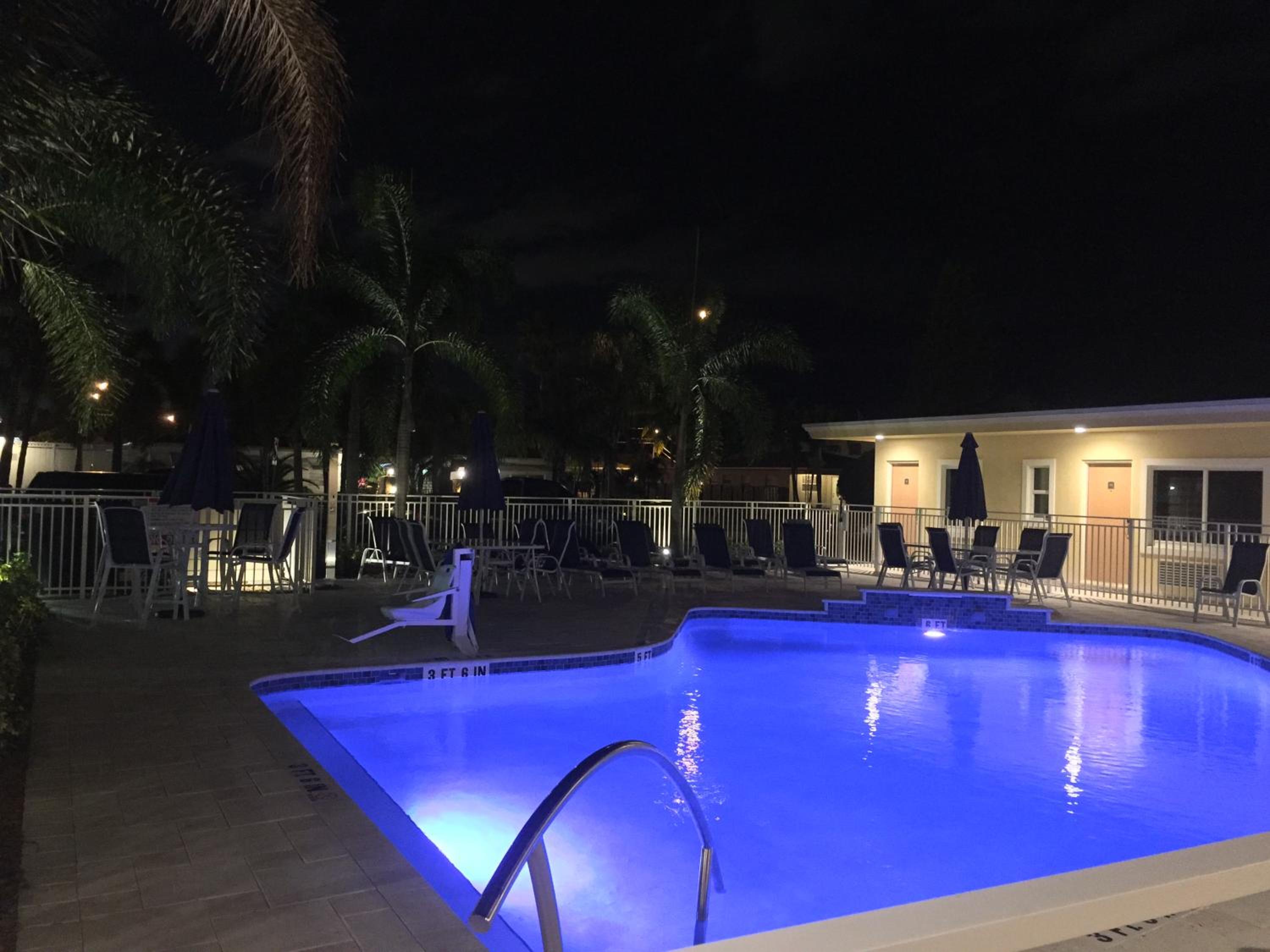 Curtis Inn & Suites