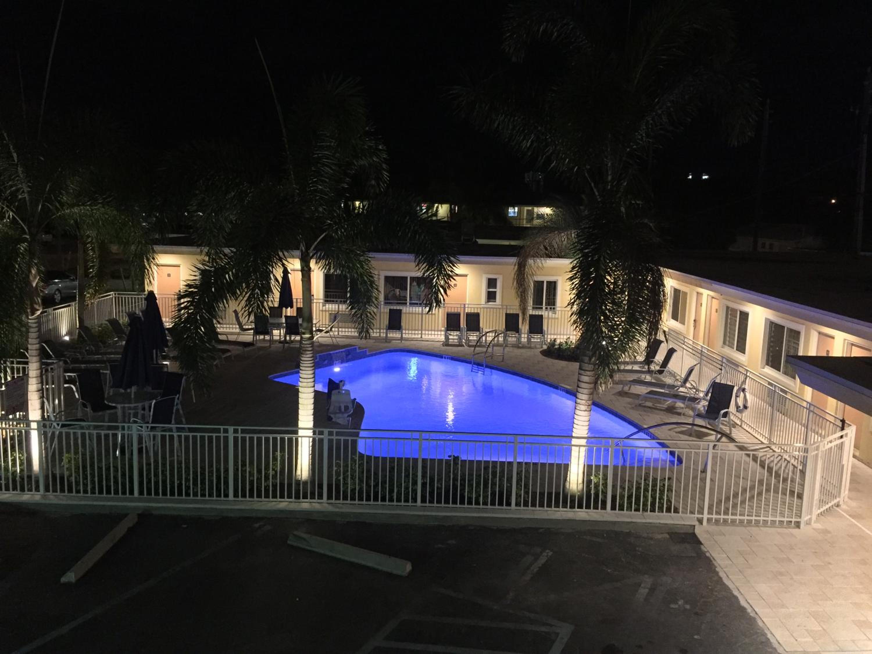 Curtis Inn & Suites