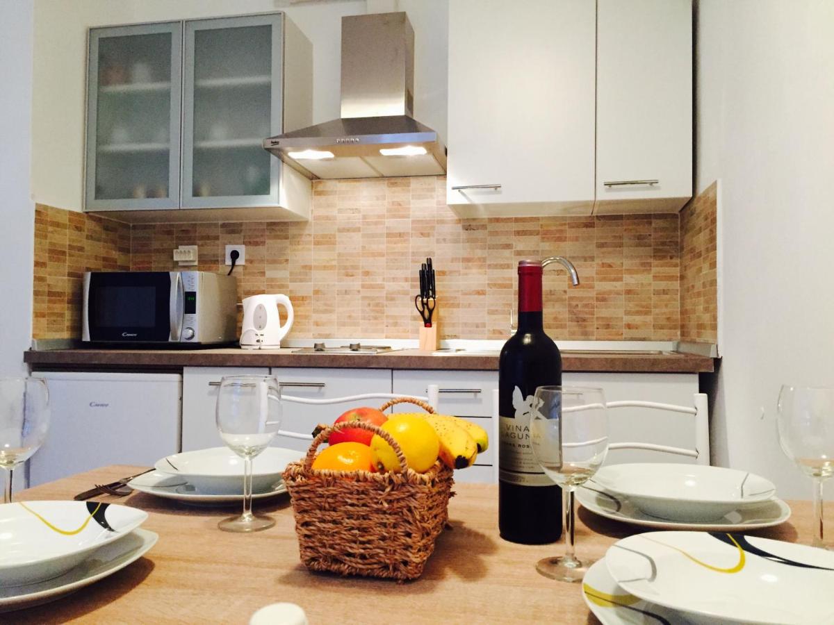 Apartment Vukovic - Property Image 1