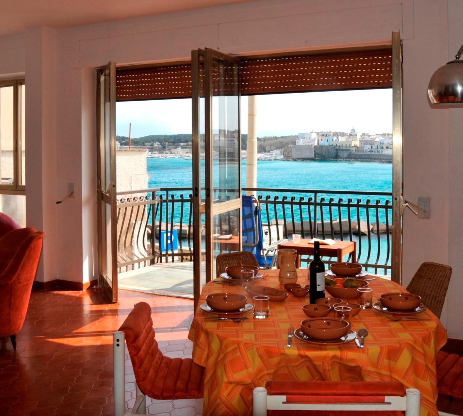 Otranto in riva al mare en Otranto — balance & terrace