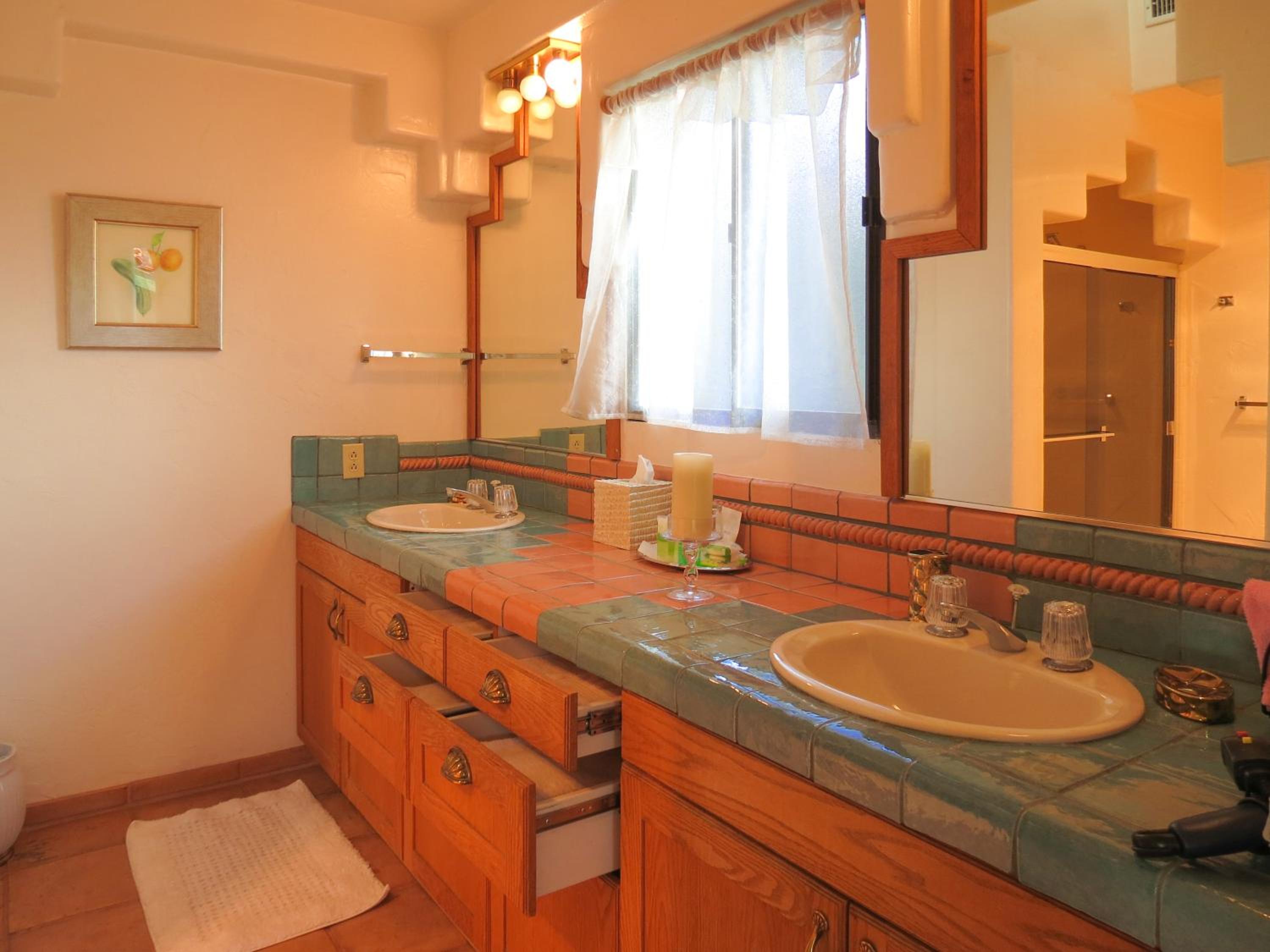 Topanga Canyon Inn Bed and Breakfast - Property Image 16