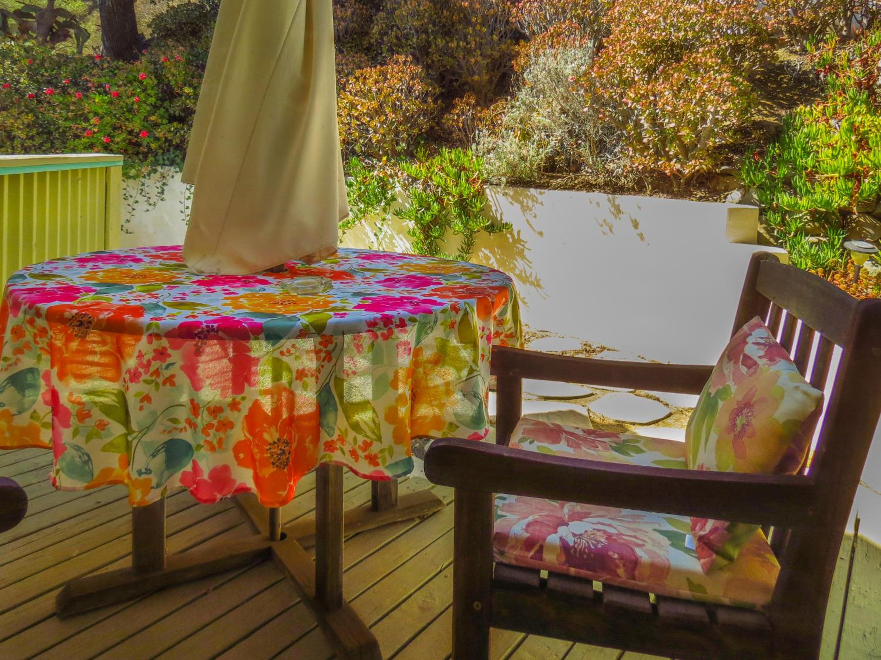 Topanga Canyon Inn Bed and Breakfast - Property Image 9