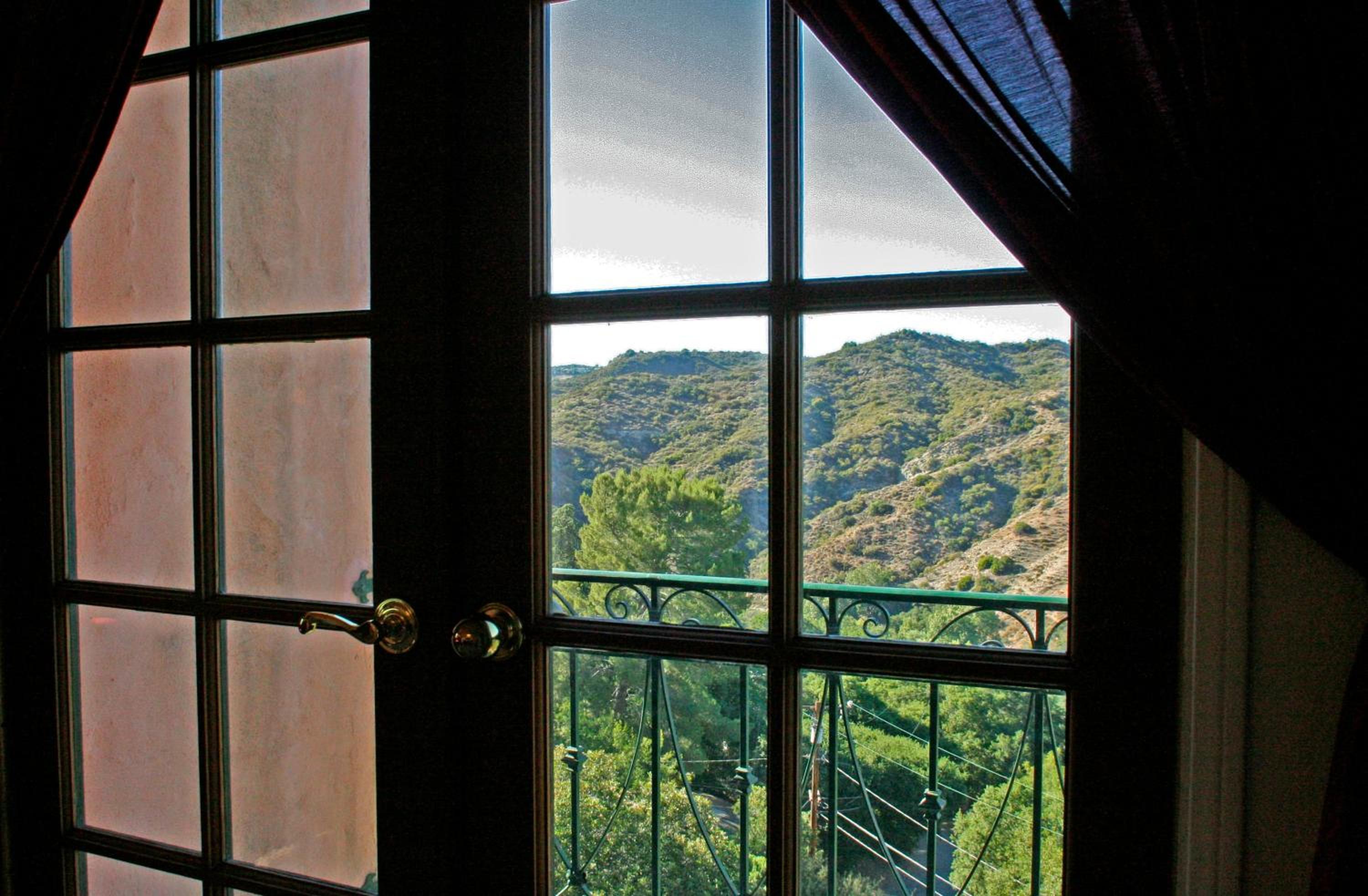 Topanga Canyon Inn Bed and Breakfast - Property Image 47