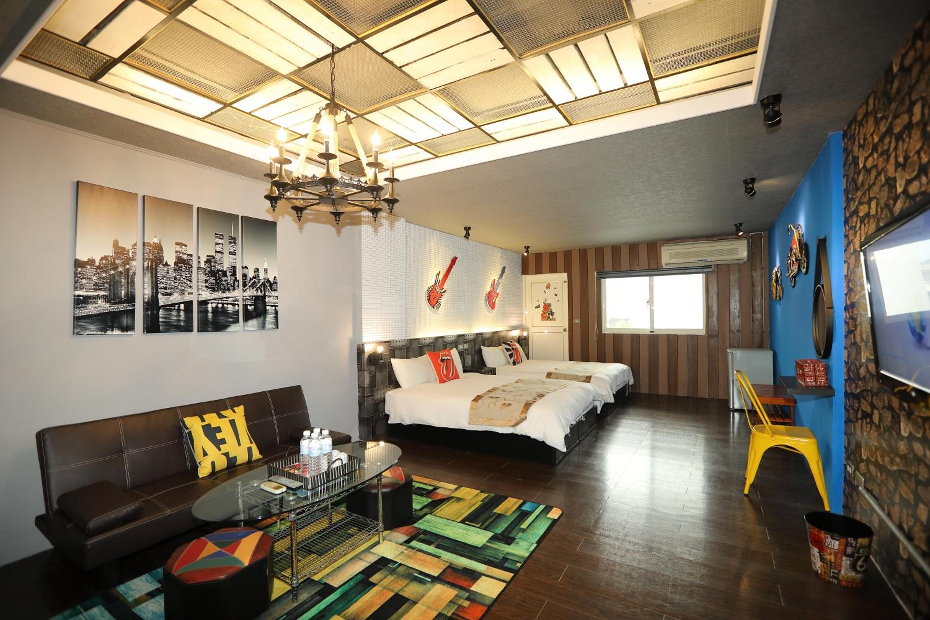 First Place B&B (Hualien Railway Station)