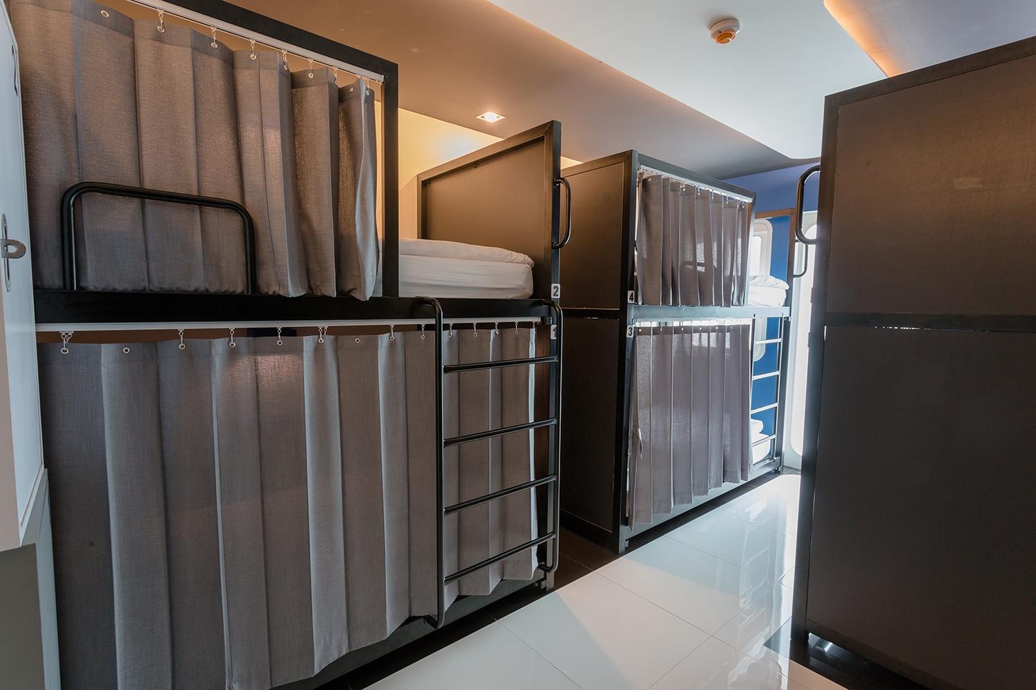 BearPacker Patong Hostel