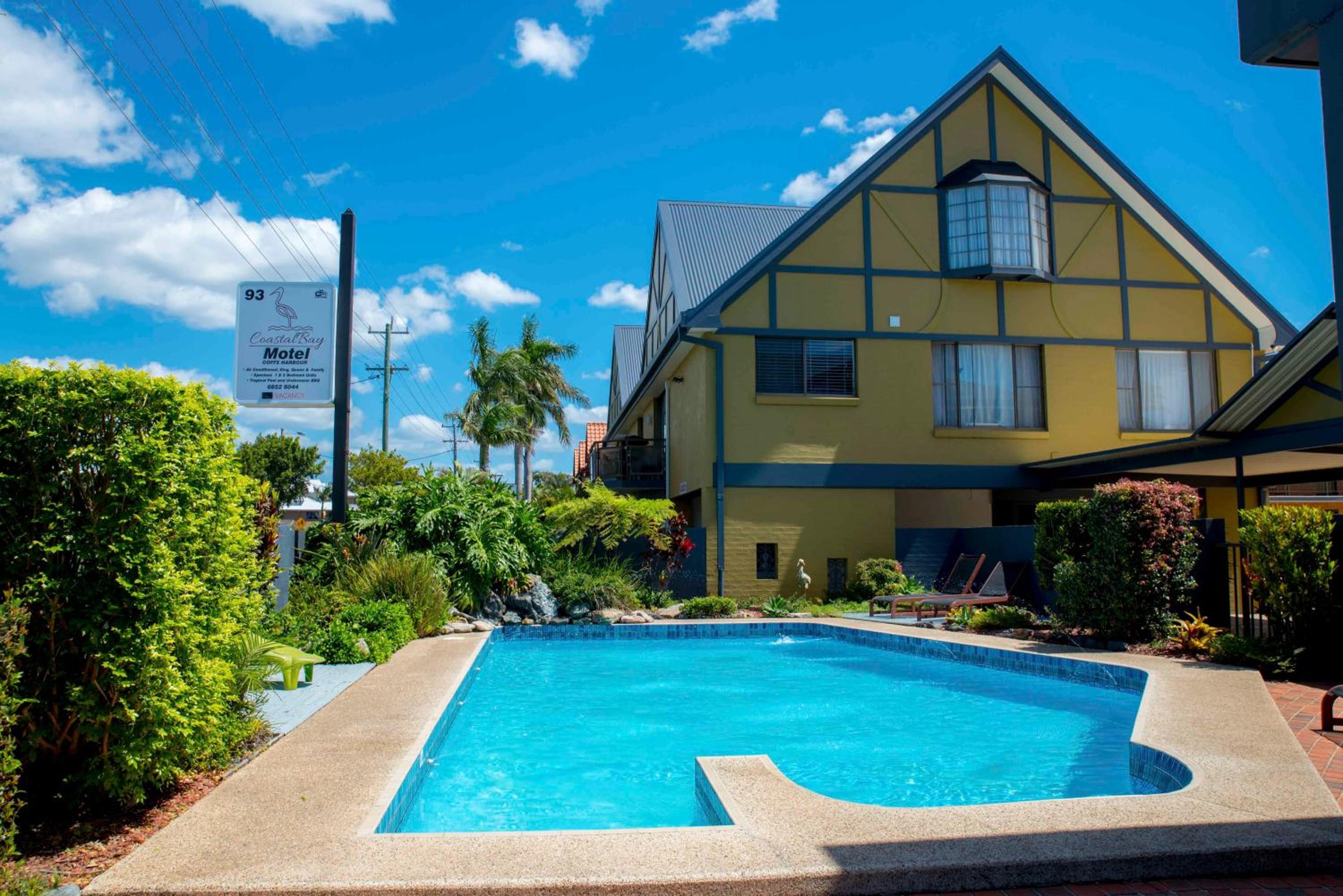 Coastal Bay Motel